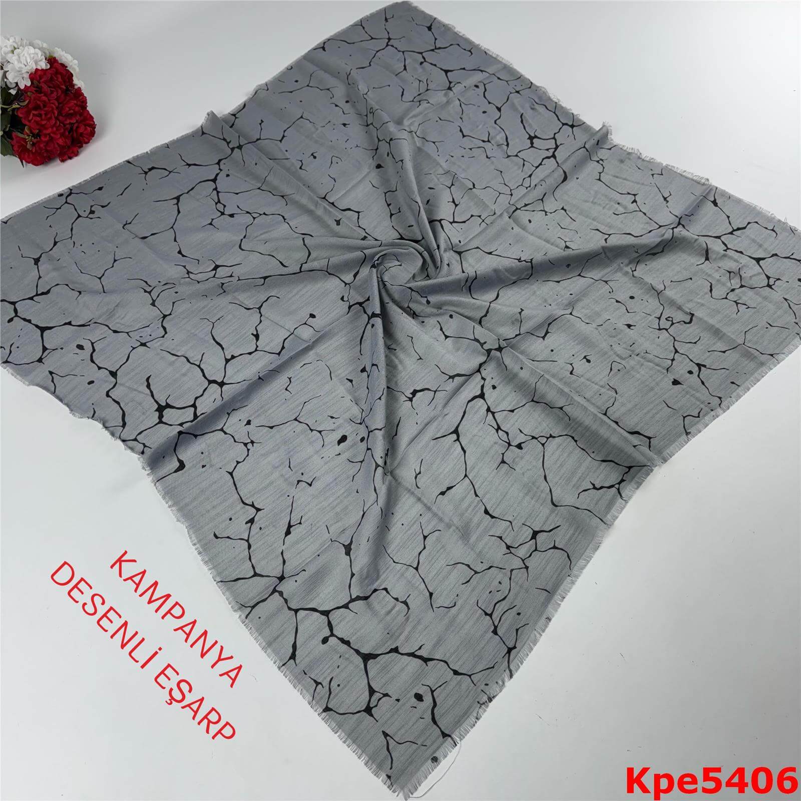 ZK-022 Kampanya Desenli Eşarp