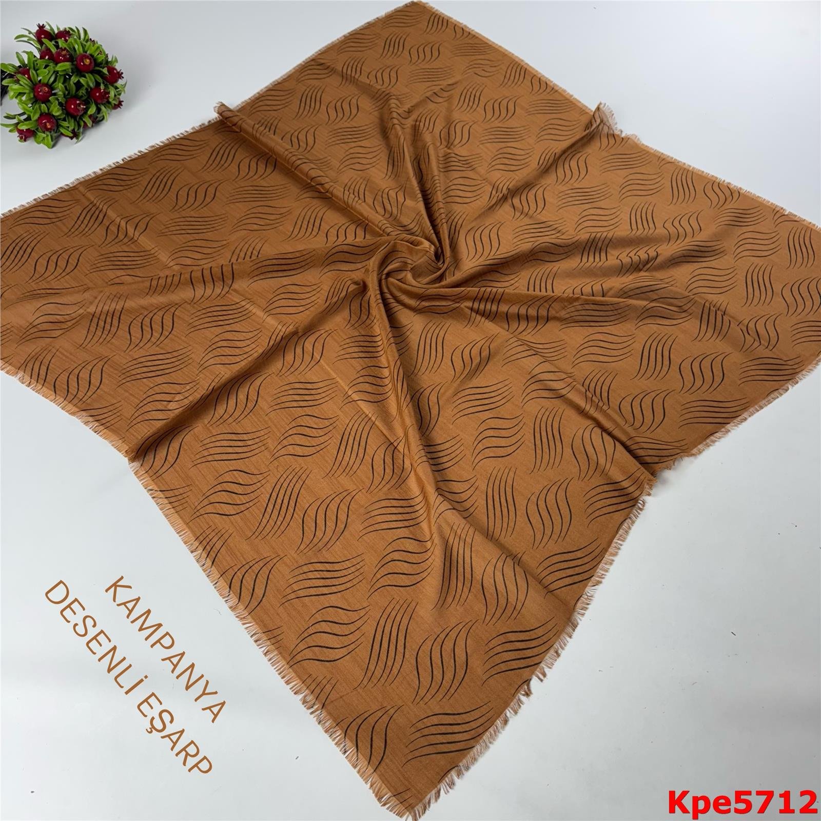 ZK-030  Kampanya Desenli Eşarp