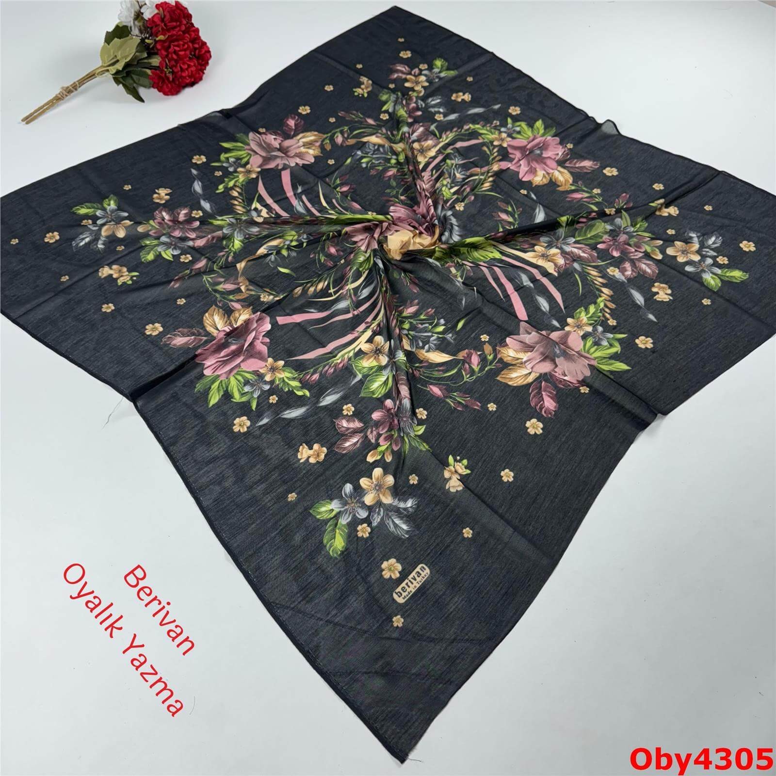 A-065 Berivan Oyalık Yazma