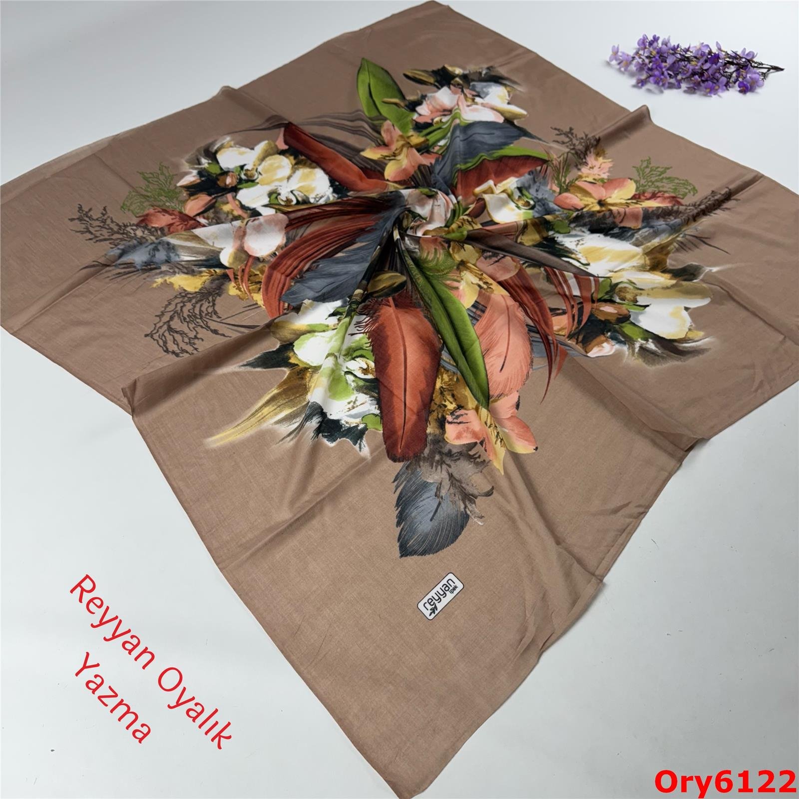 A-352  Reyyan Oyalık Yazma