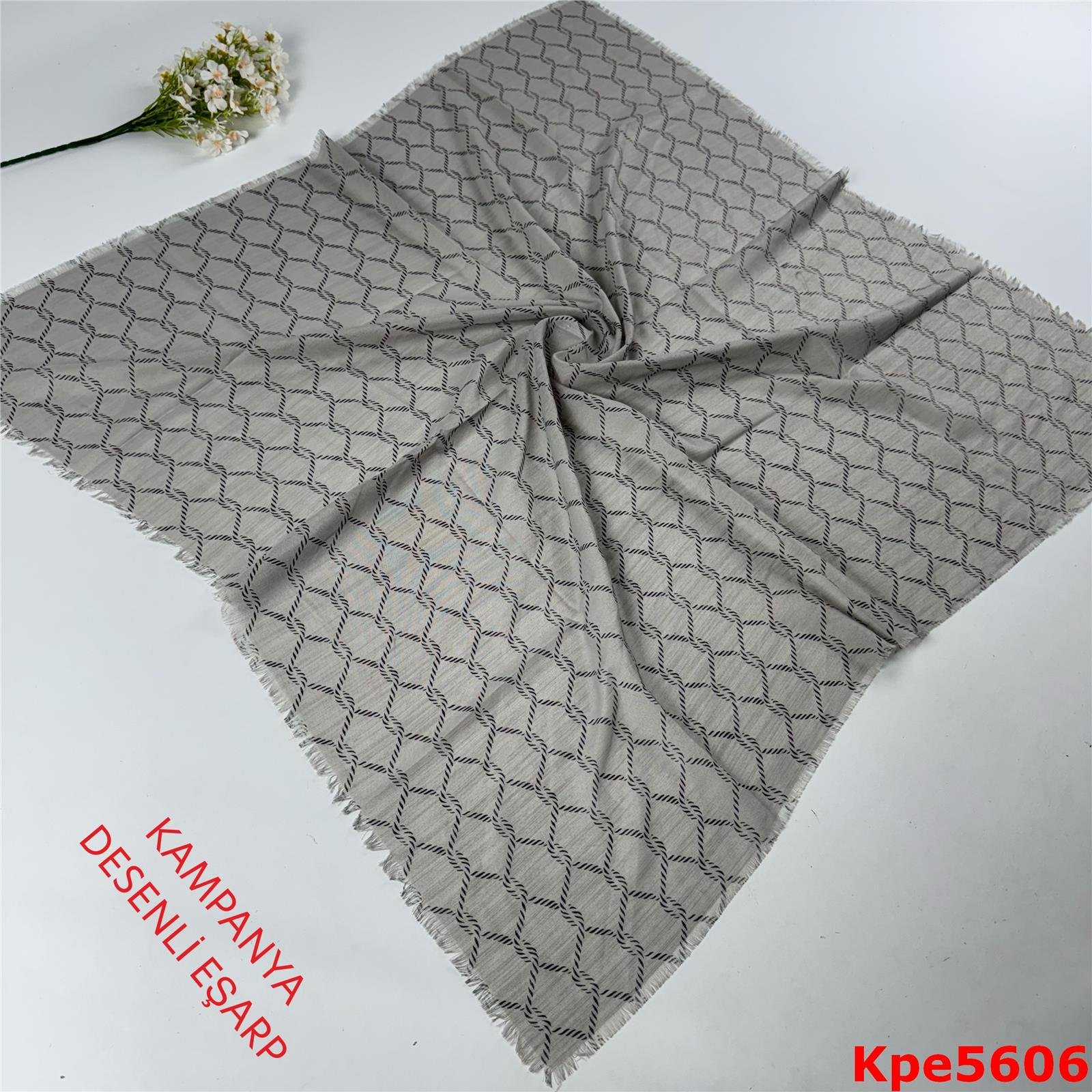 ZK-020 Kampanya Desenli Eşarp