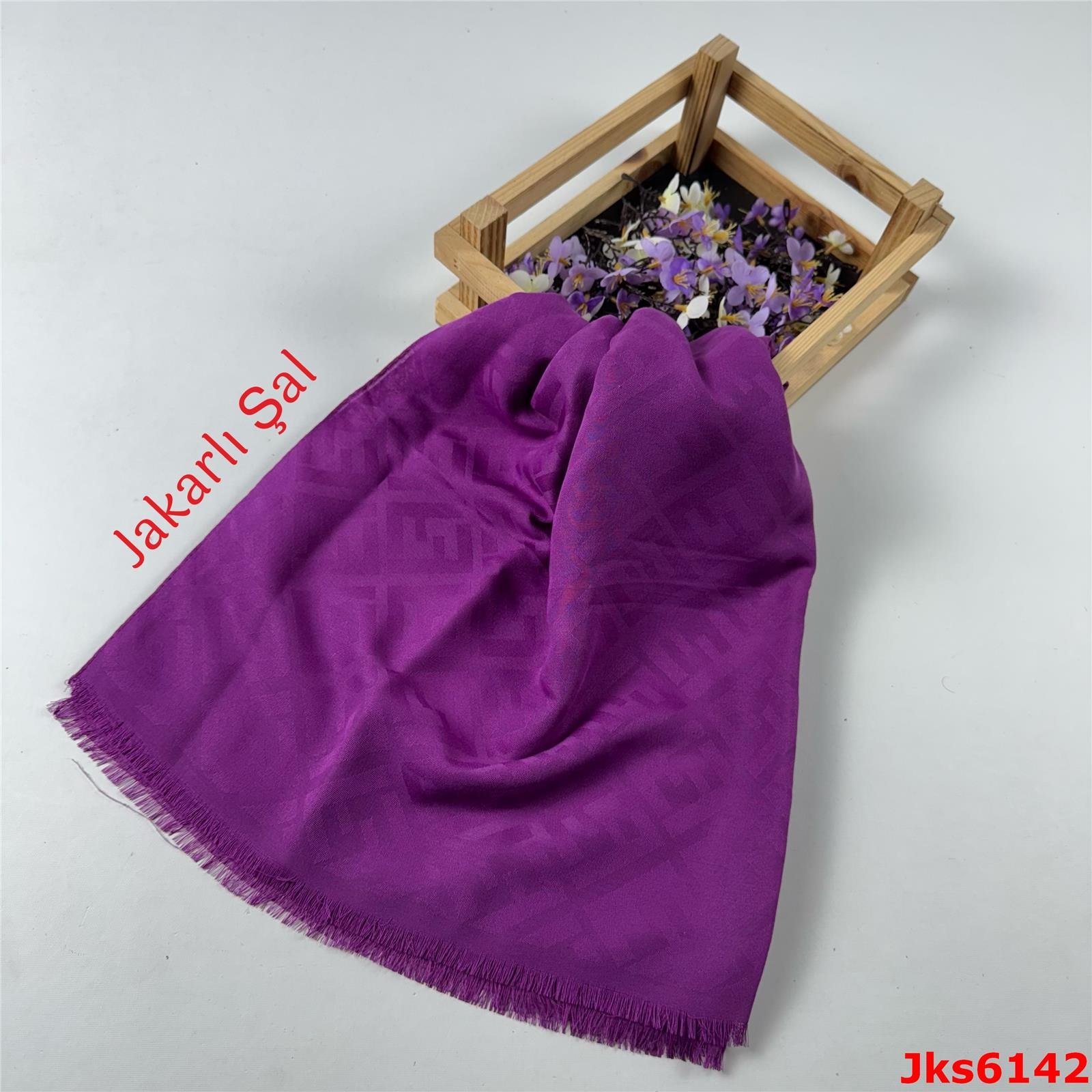 AA-079 Jakarlı Şal
