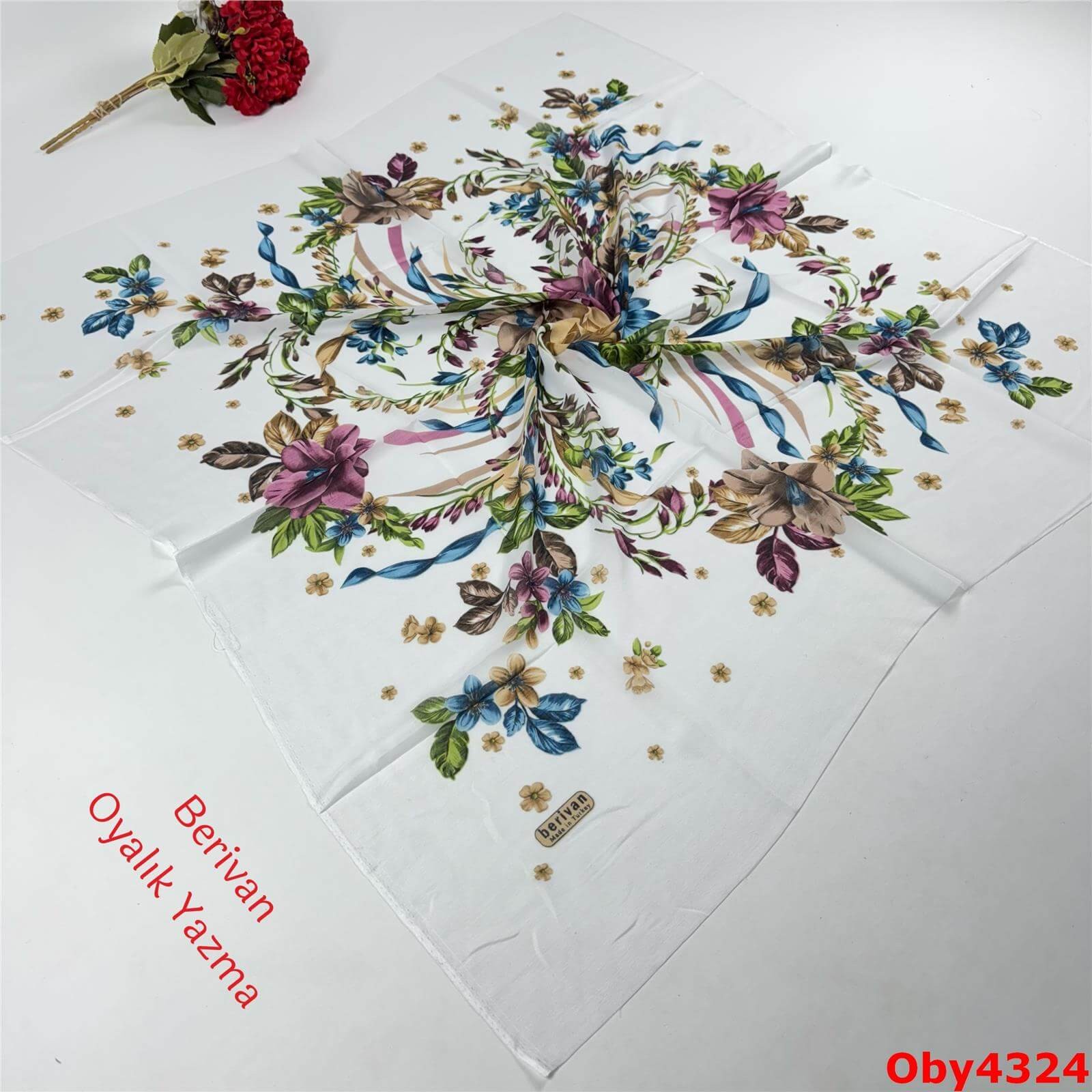 A-162 Berivan Oyalık Yazma