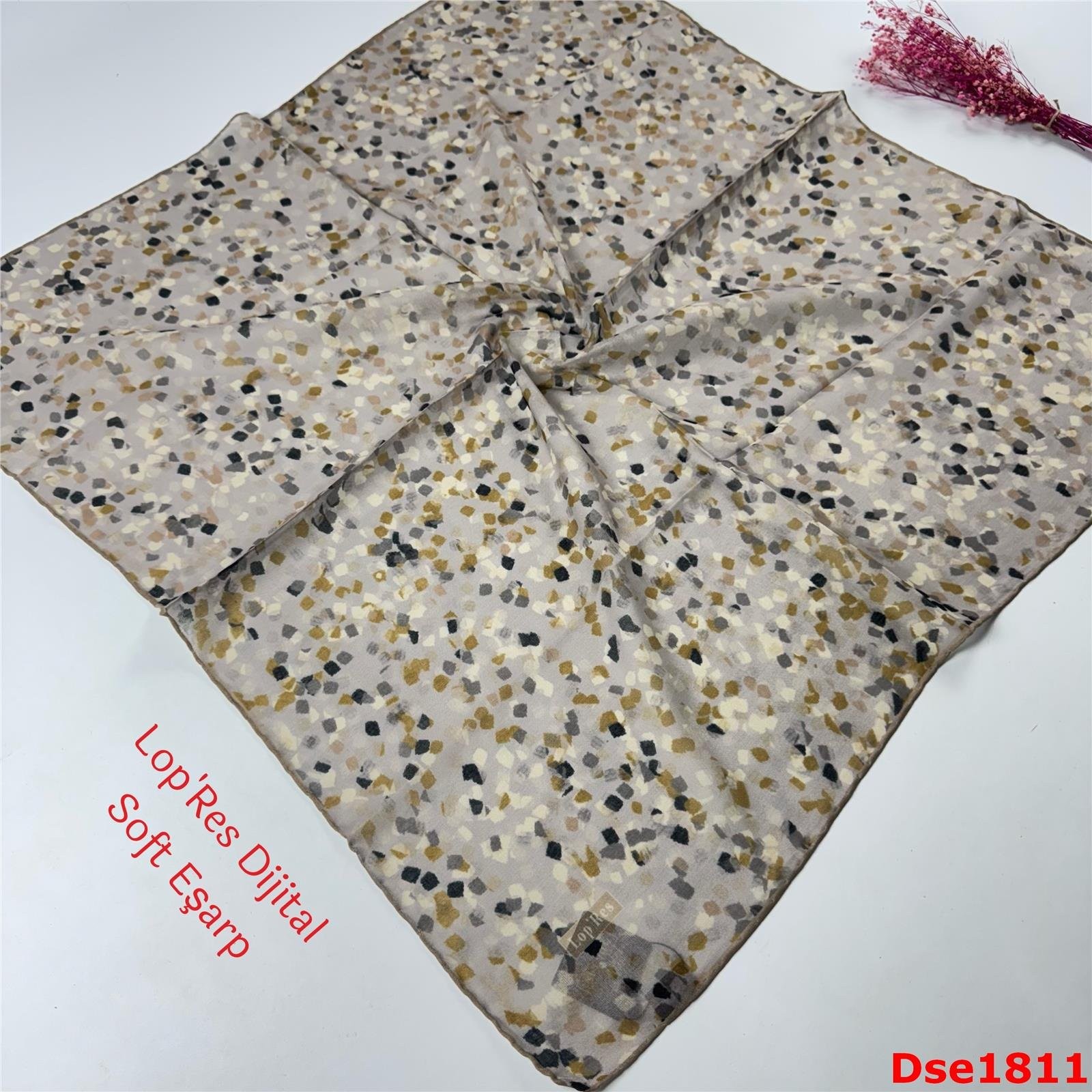 P-052 Lop'Res Soft Eşarp
