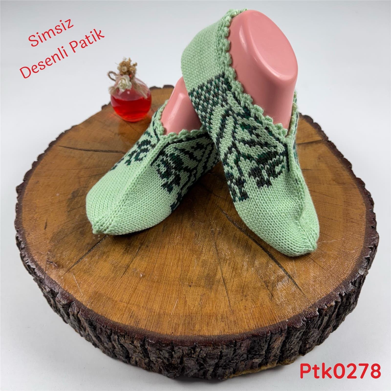 C-042 Simsiz Desenli Patik