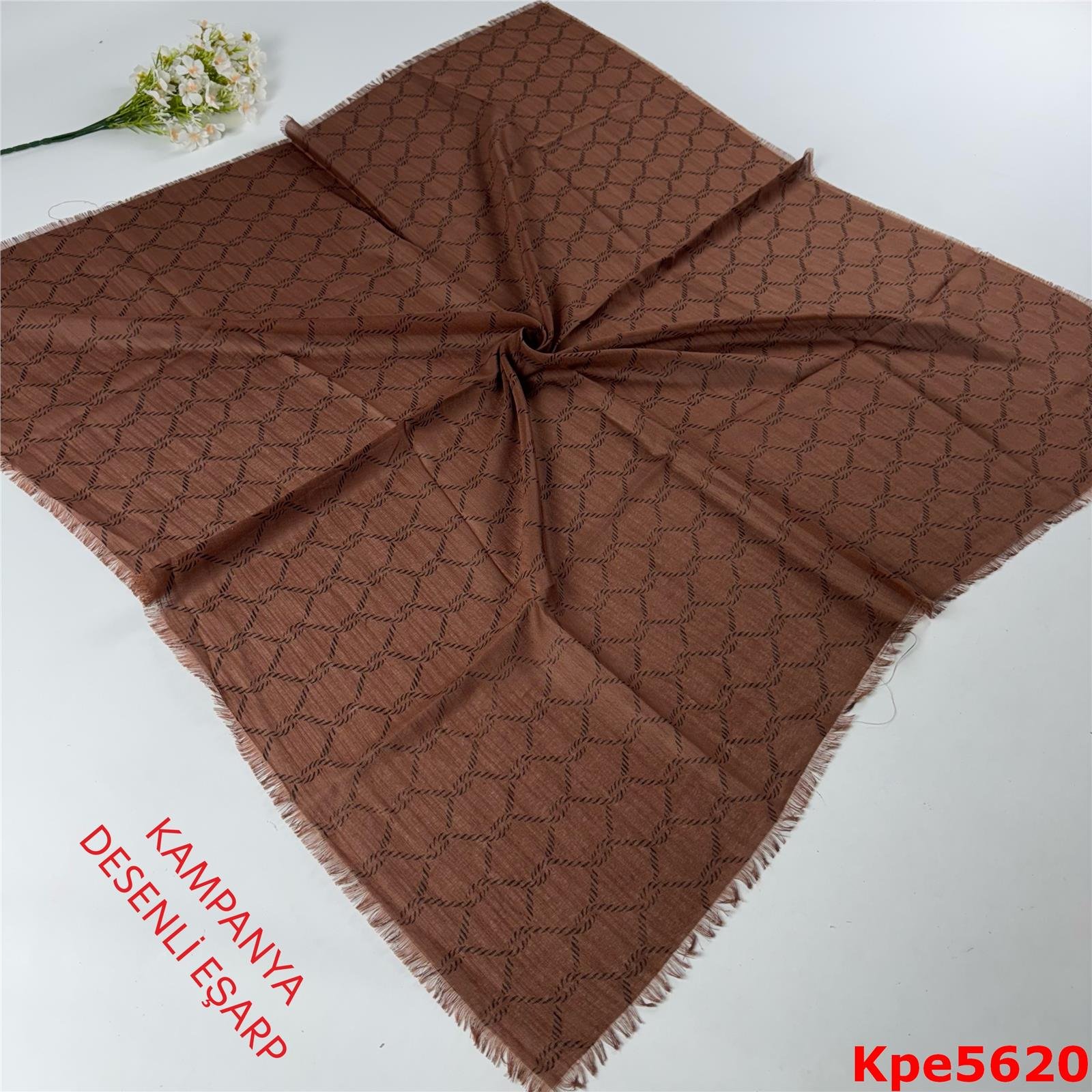 ZK-096 Kampanya Desenli Eşarp