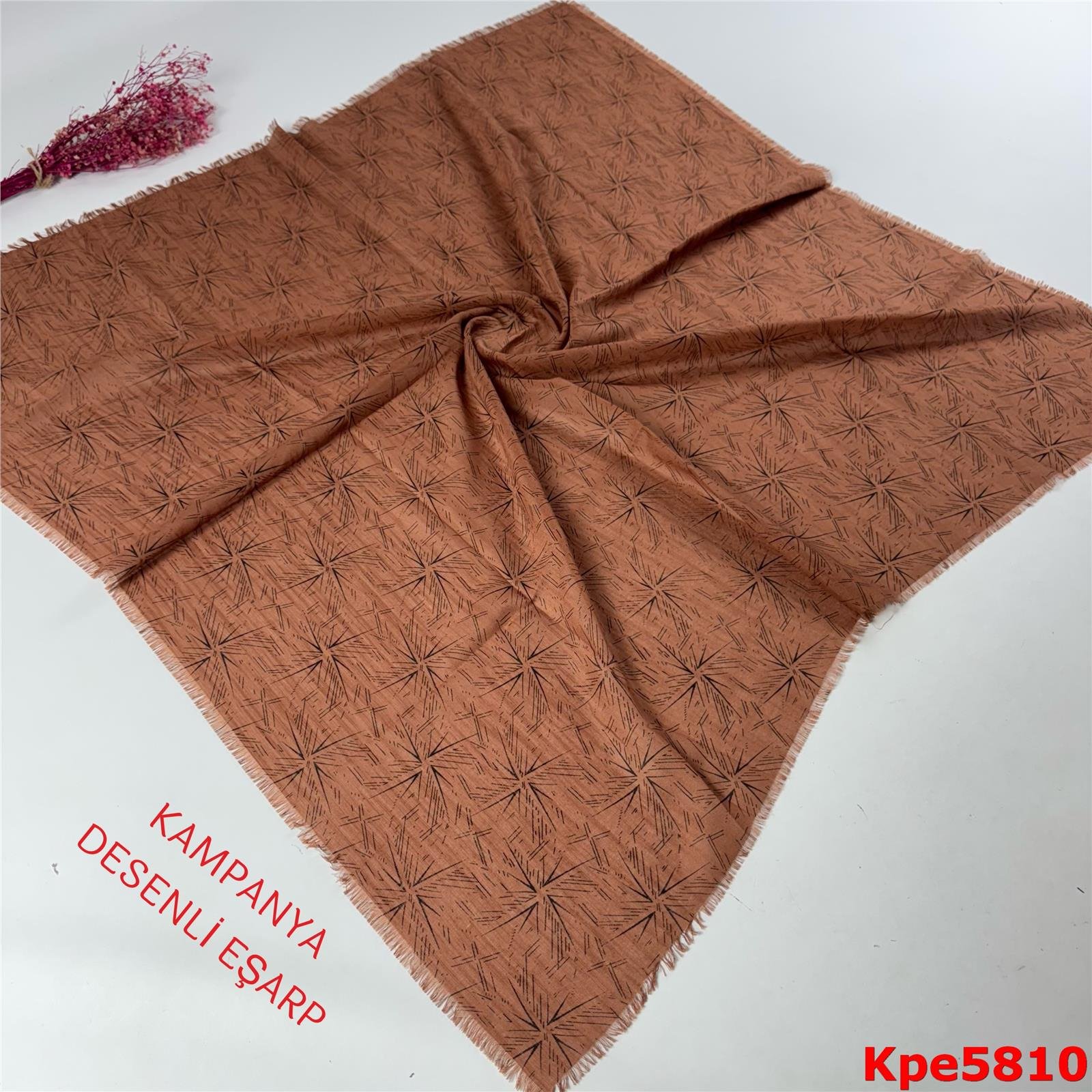 ZK-042 Kampanya Desenli Eşarp