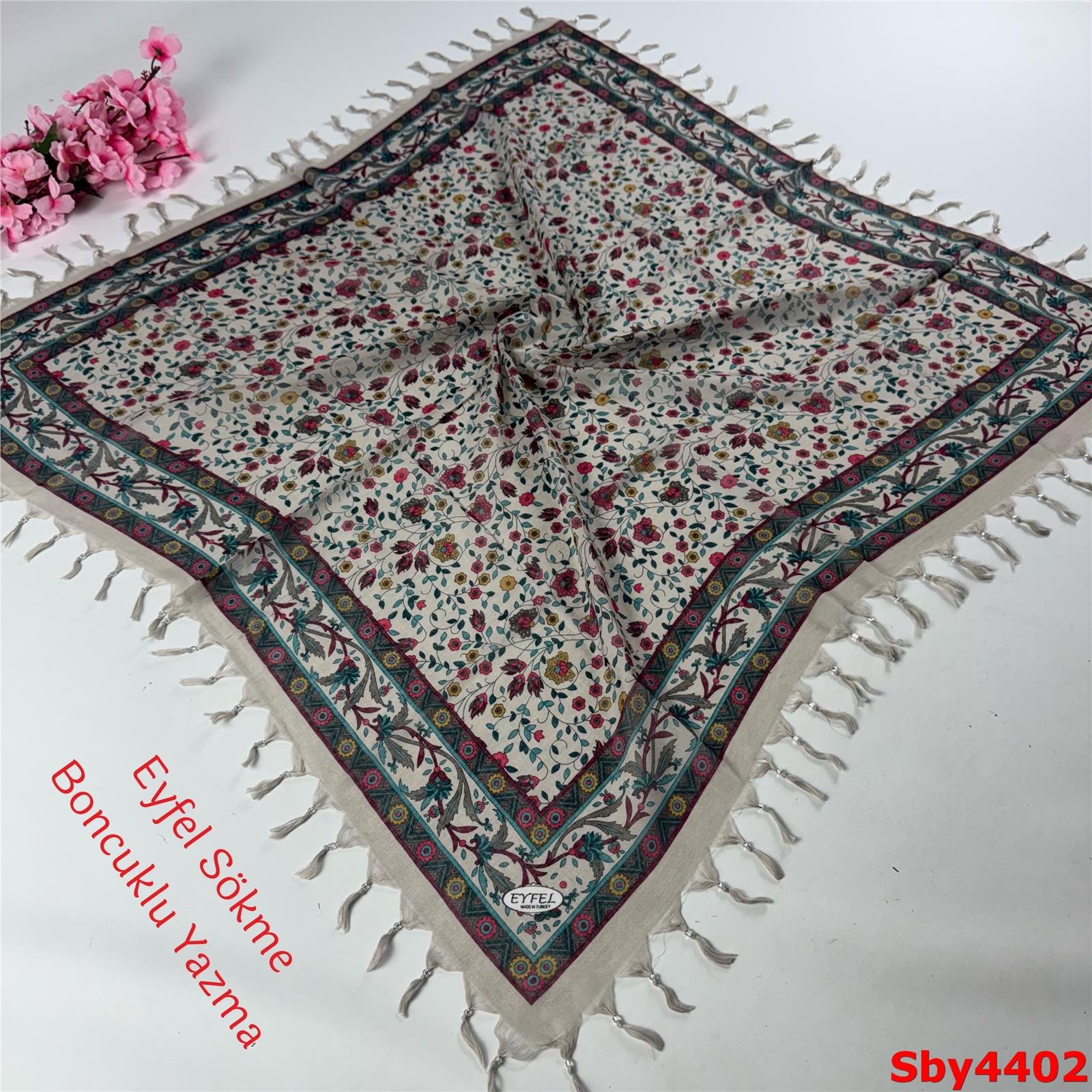 M-069  Eyfel Sökme Boncuklu Yazma