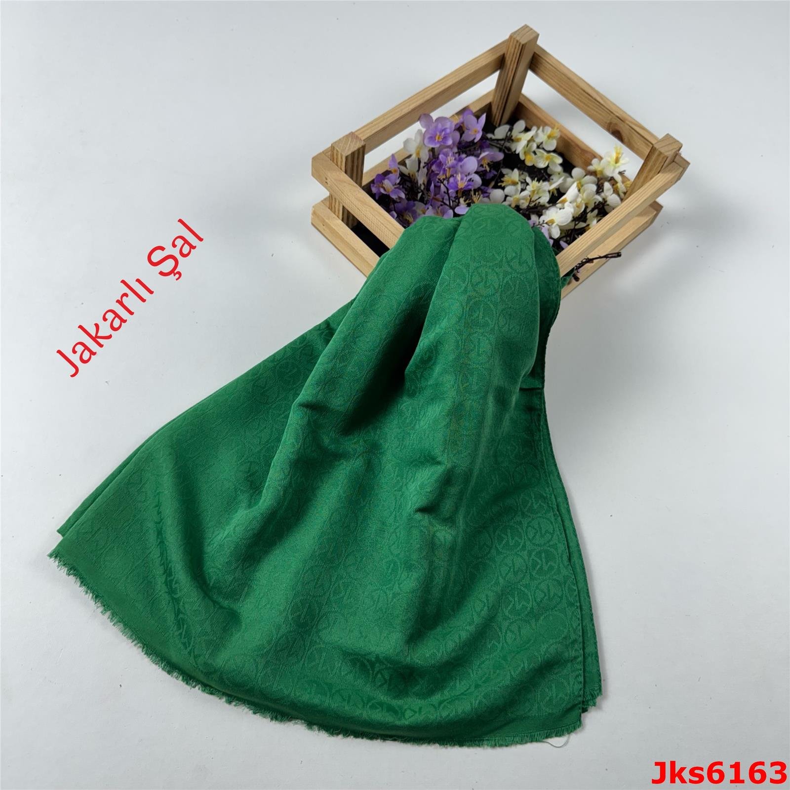 AA-101 Jakarlı Şal