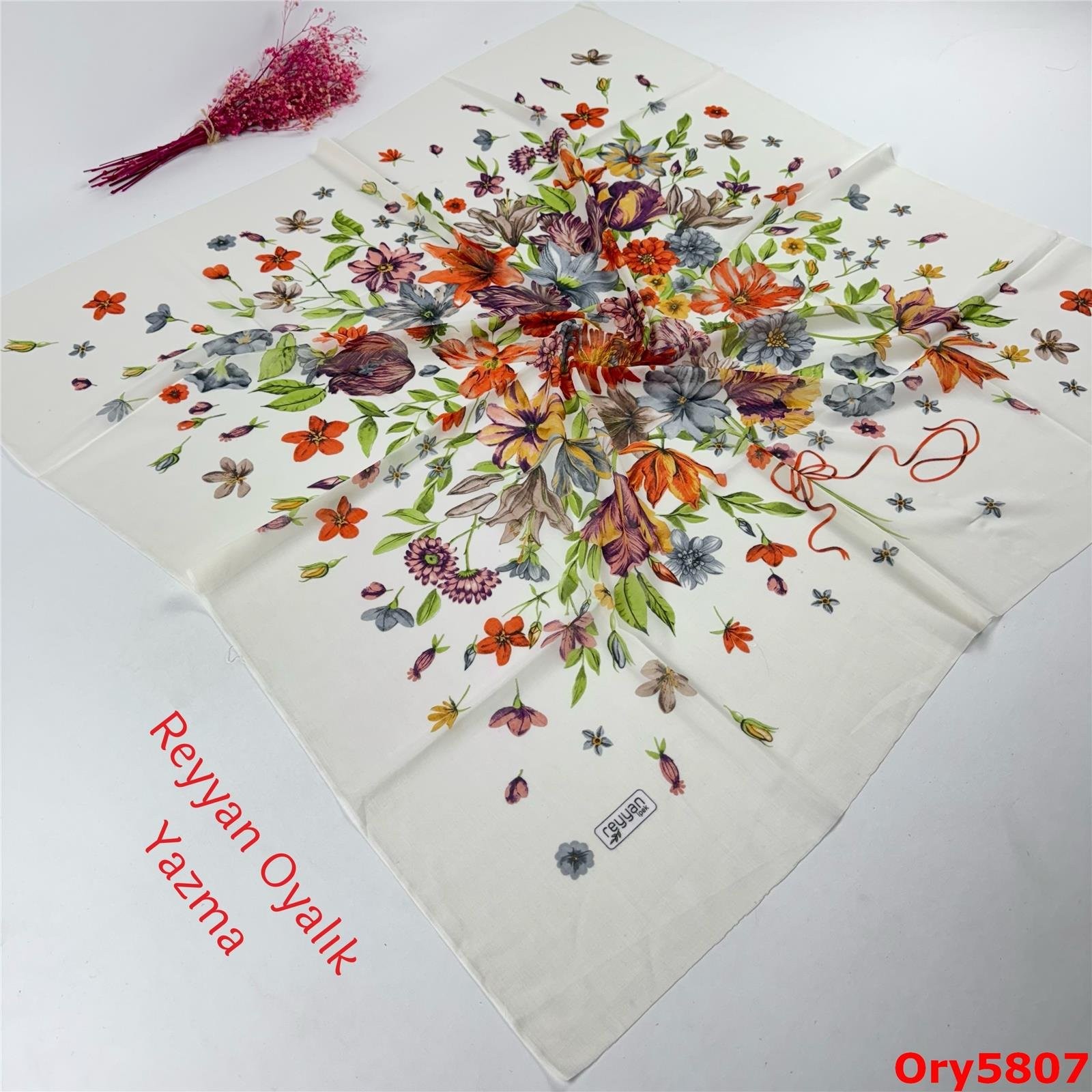 A-054 Reyyan Oyalık Yazma