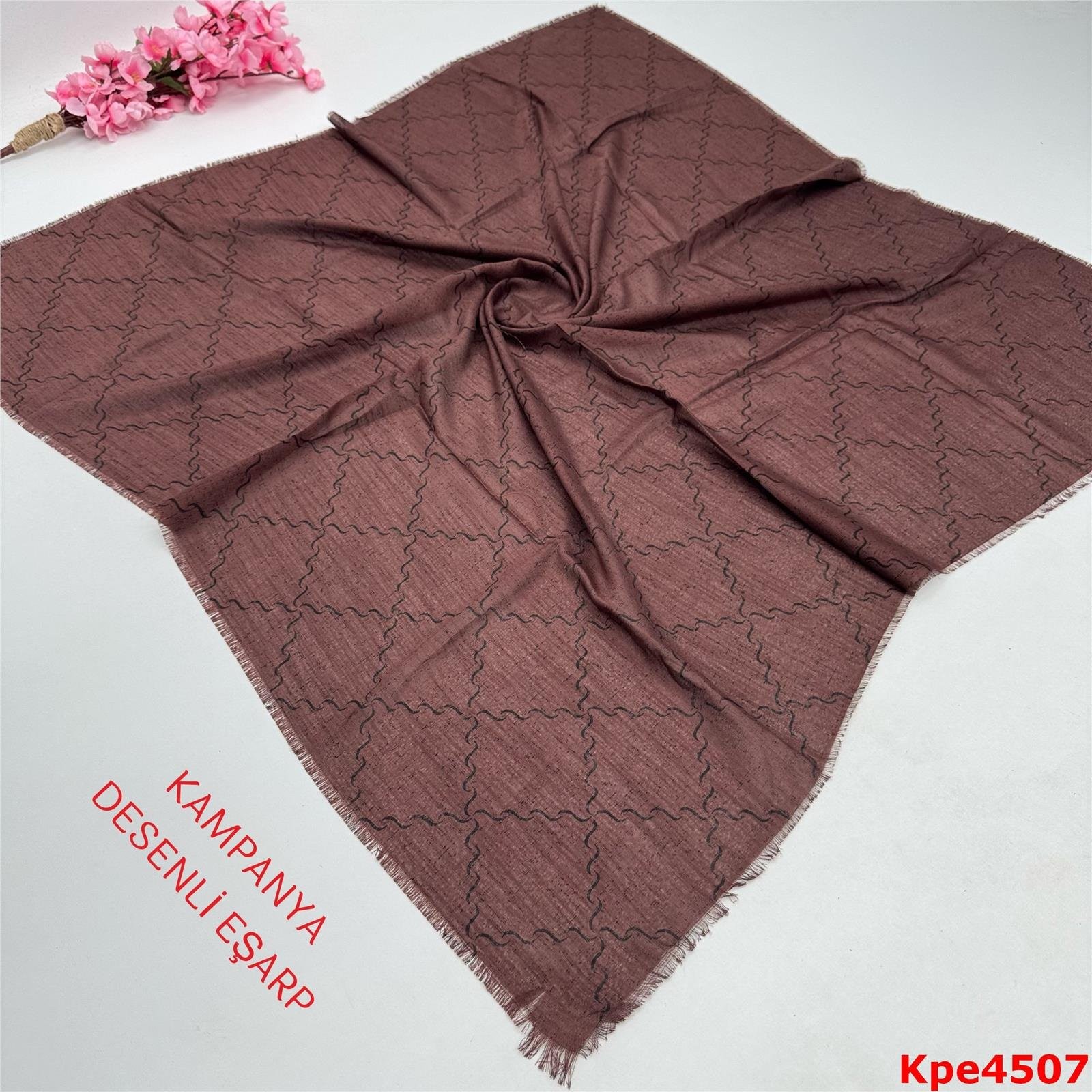 ZH-057 Kampanya Desenli Eşarp