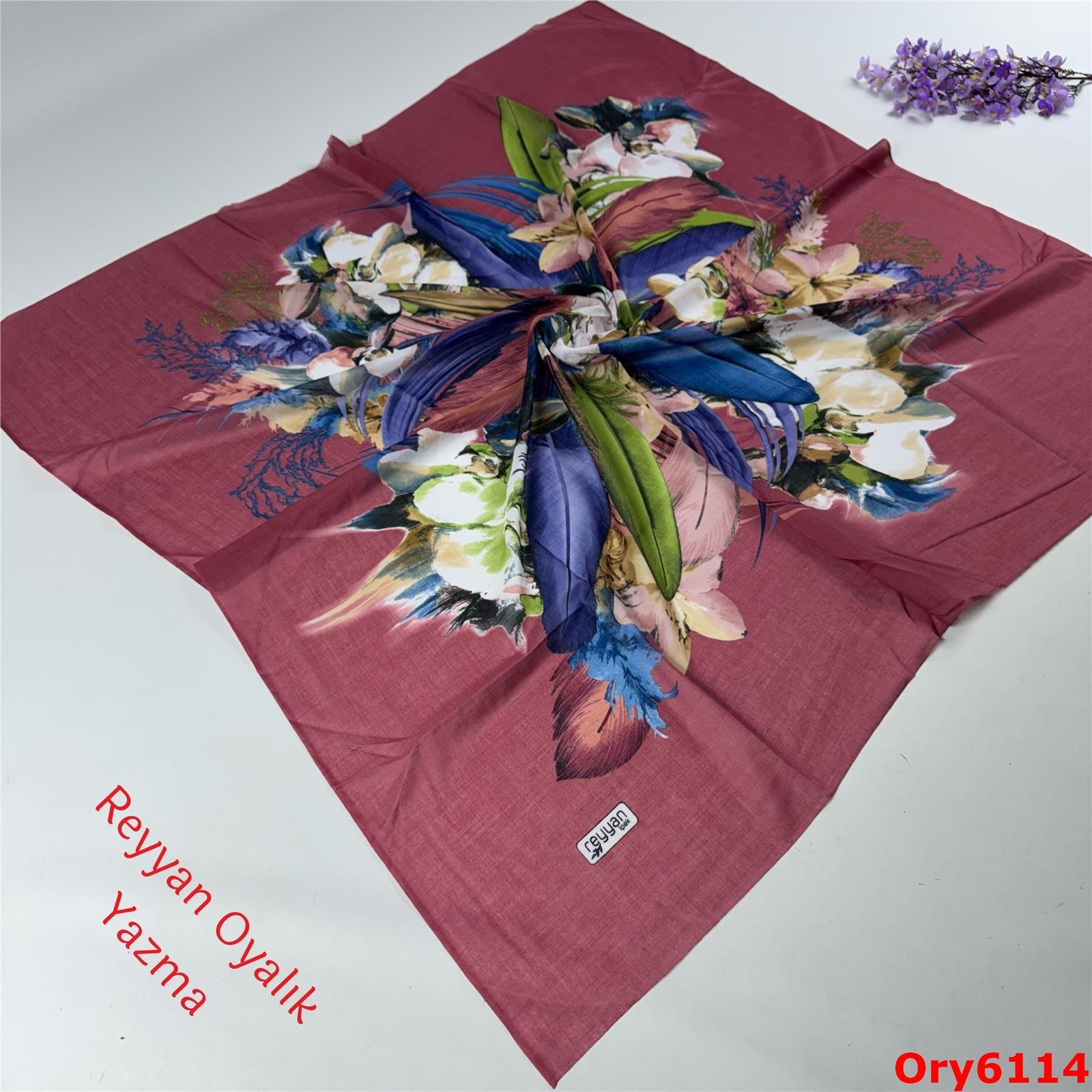 A-341  Reyyan Oyalık Yazma