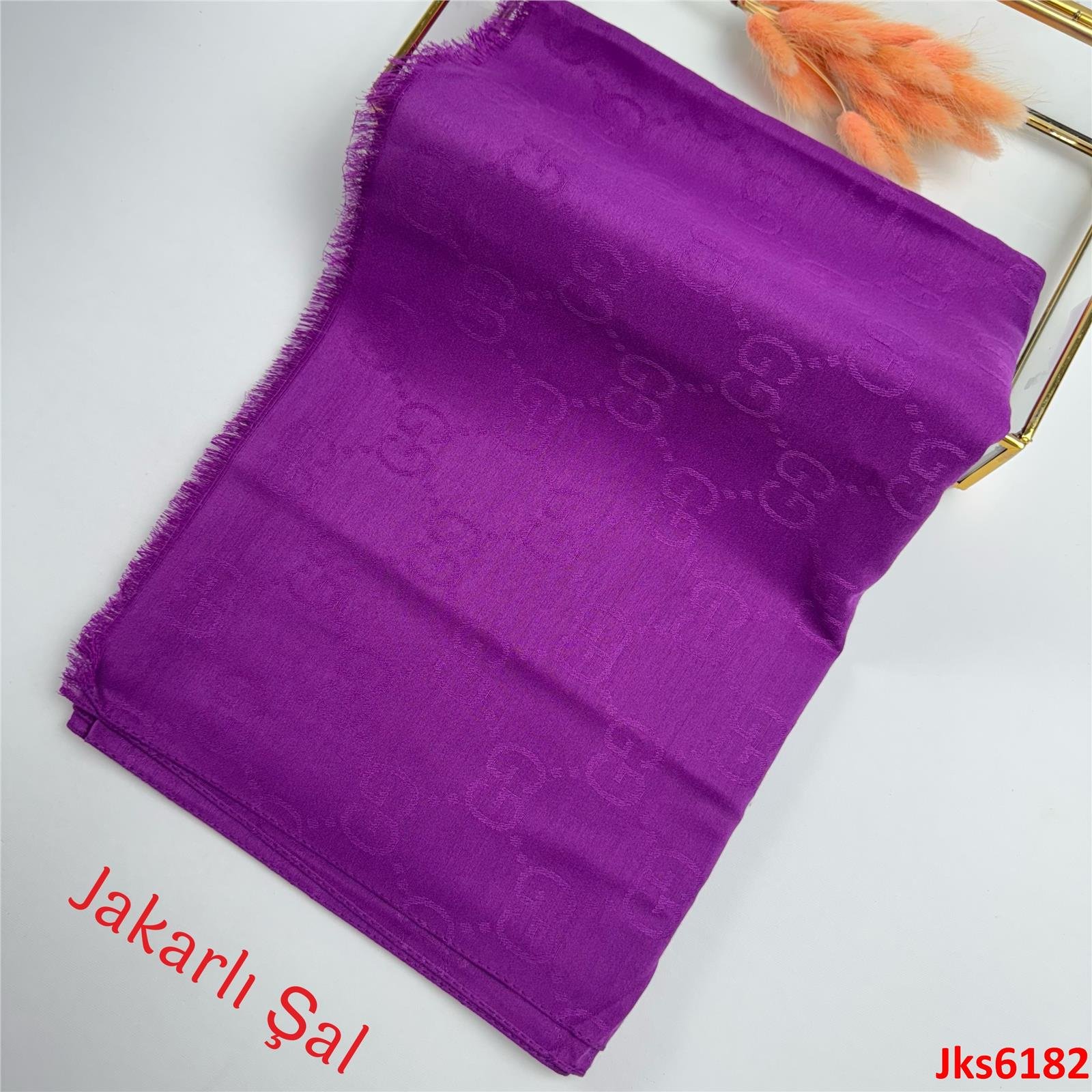 AA-137 Jakarlı Şal