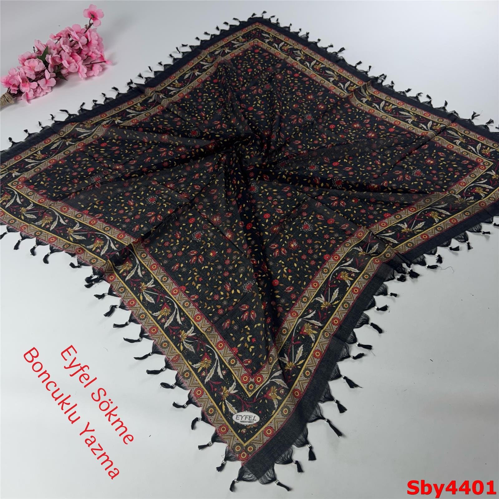 M-066  Eyfel Sökme Boncuklu Yazma