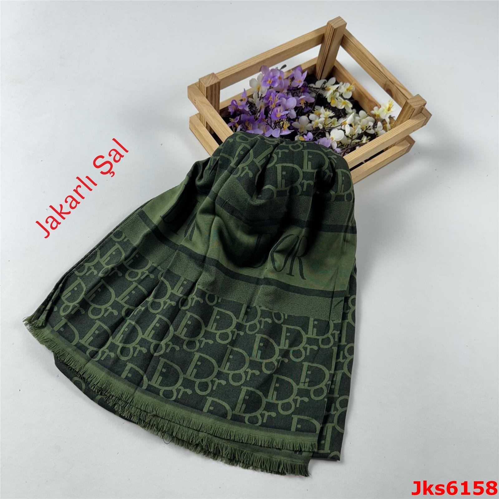 AA-096 Jakarlı Şal