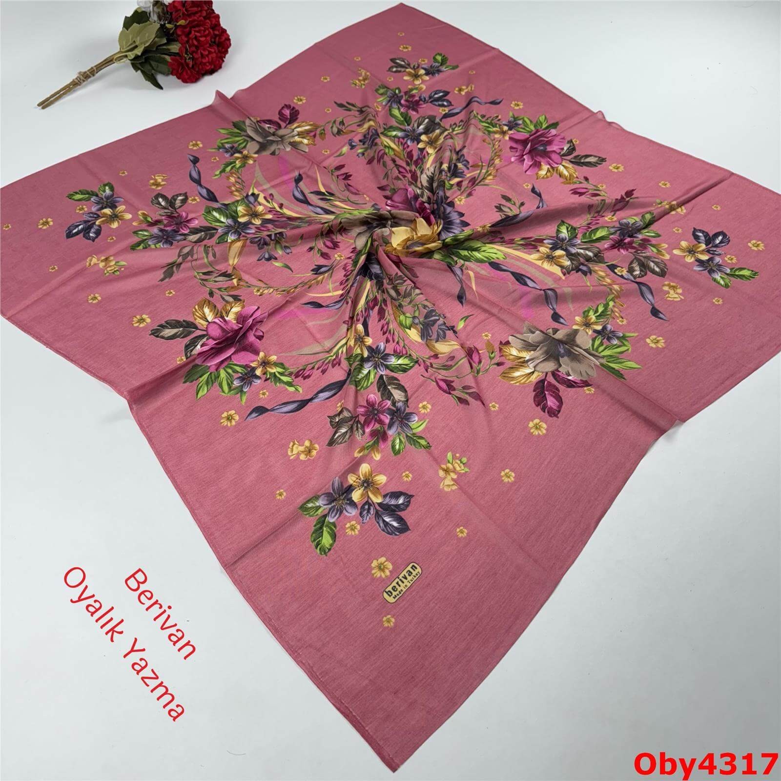 A-138 Berivan Oyalık Yazma