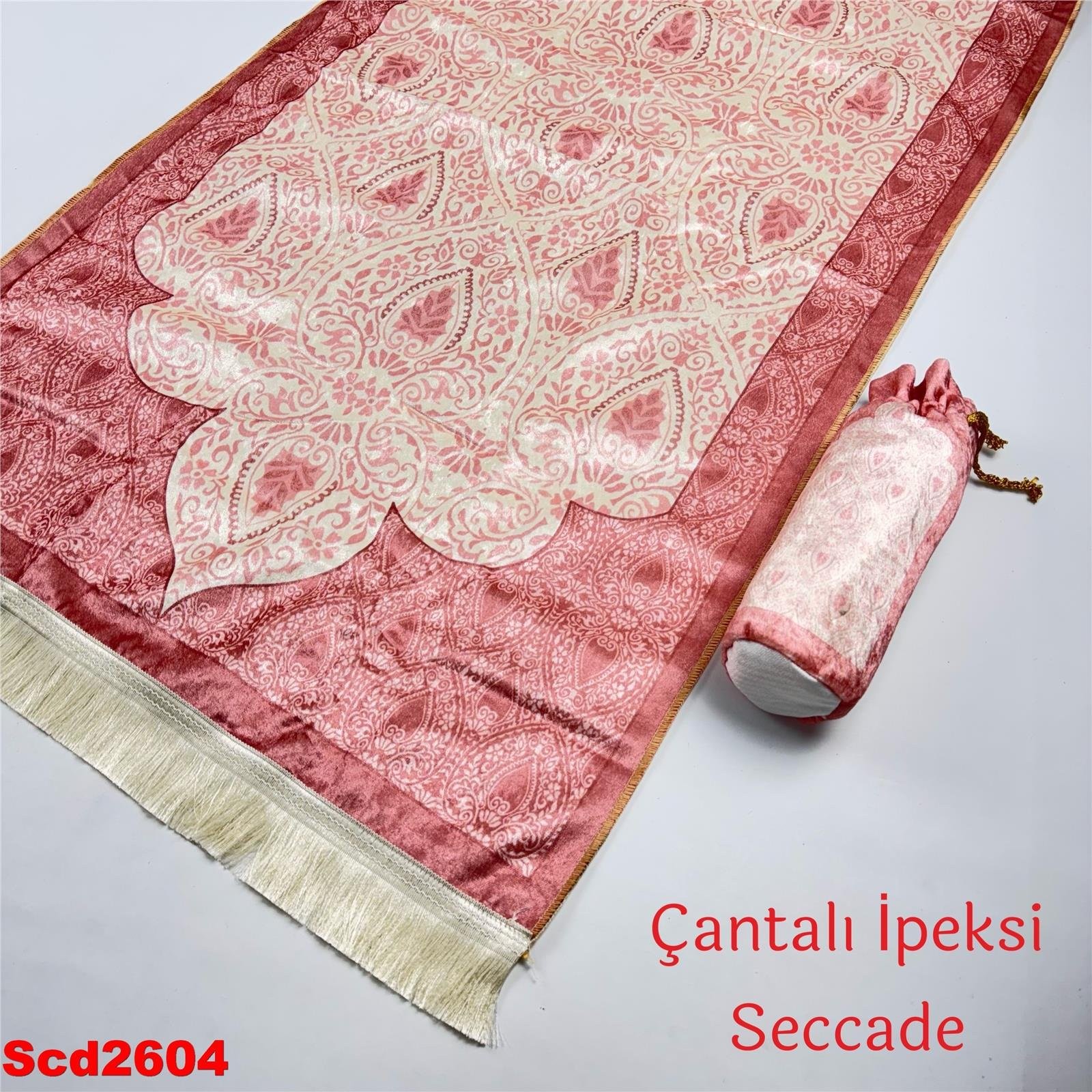 UC-122 Çantalı İpeksi Seccade