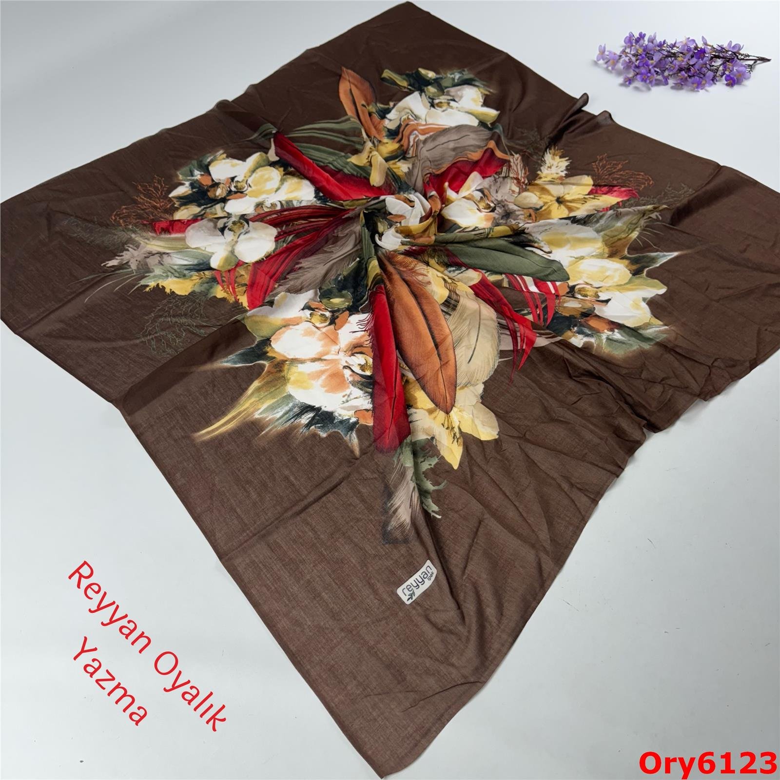 A-415  Reyyan Oyalık Yazma