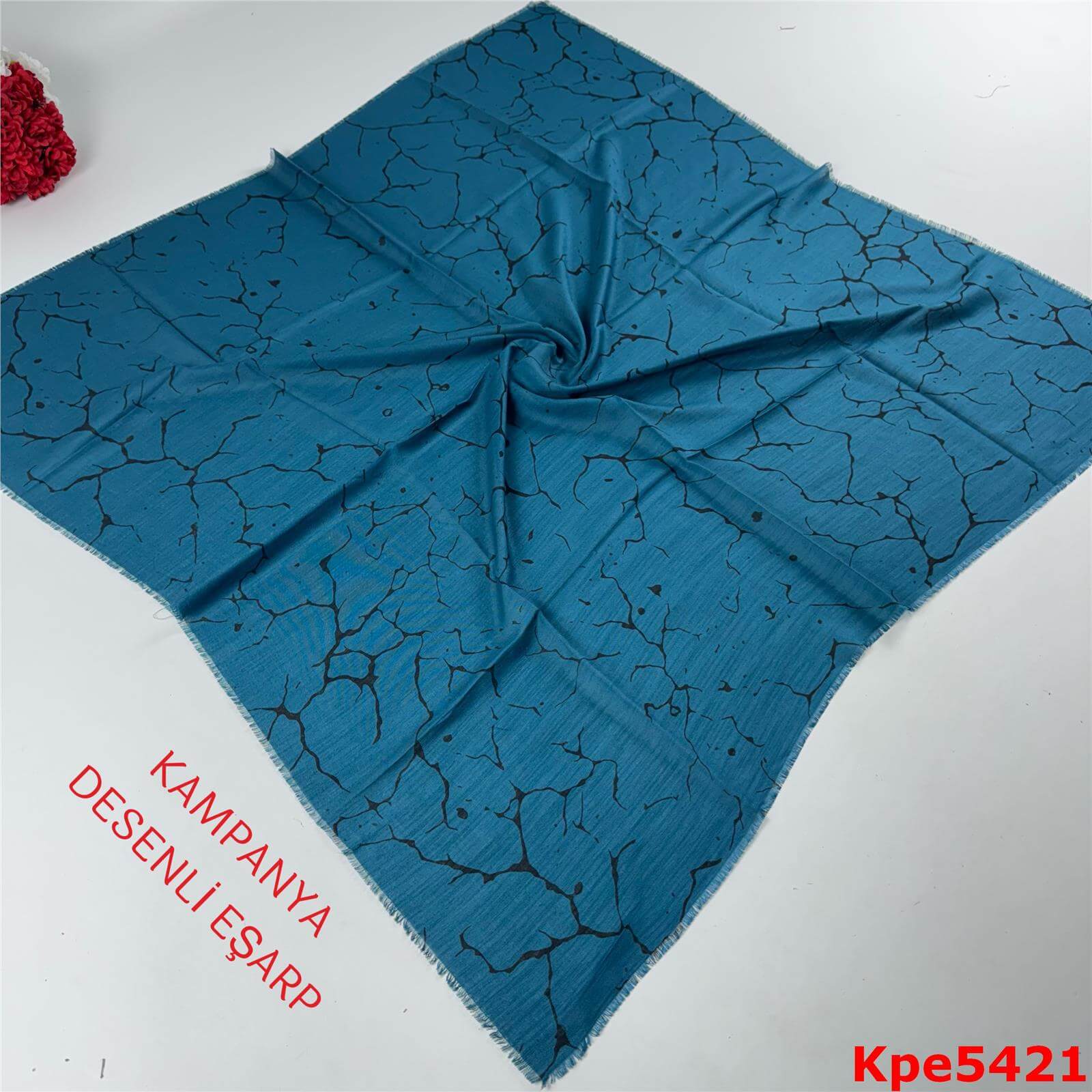 ZK-069 Kampanya Desenli Eşarp