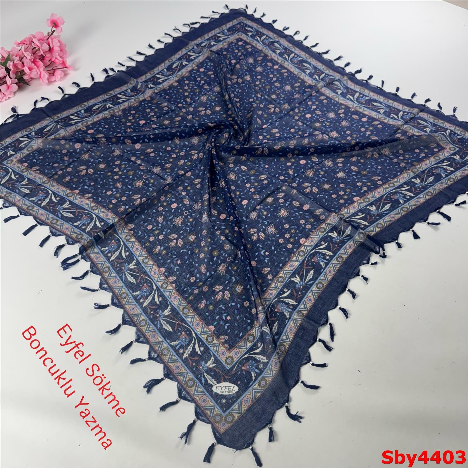 M-079  Eyfel Sökme Boncuklu Yazma