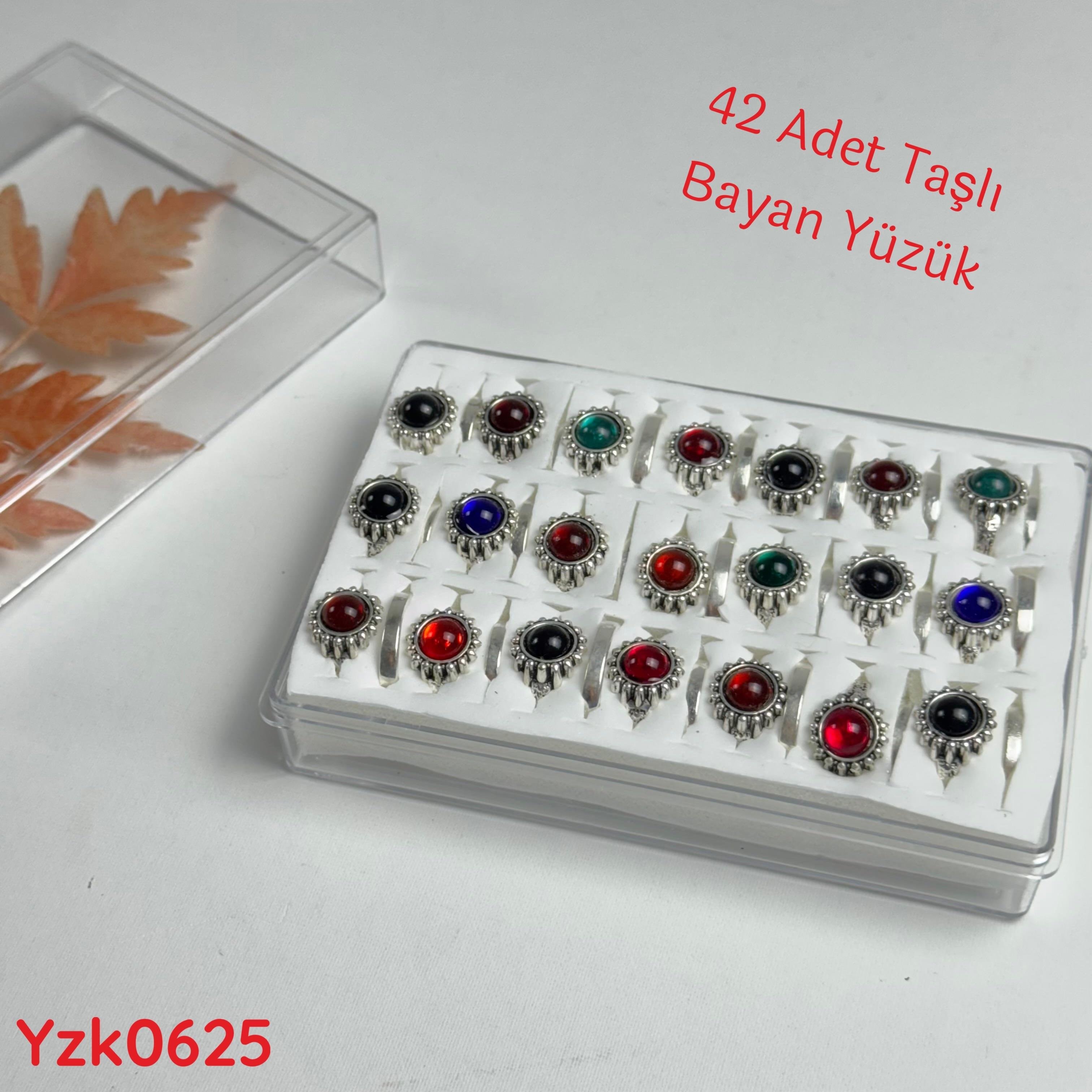 zn-017 42li Taşlı Bayan Yüzük