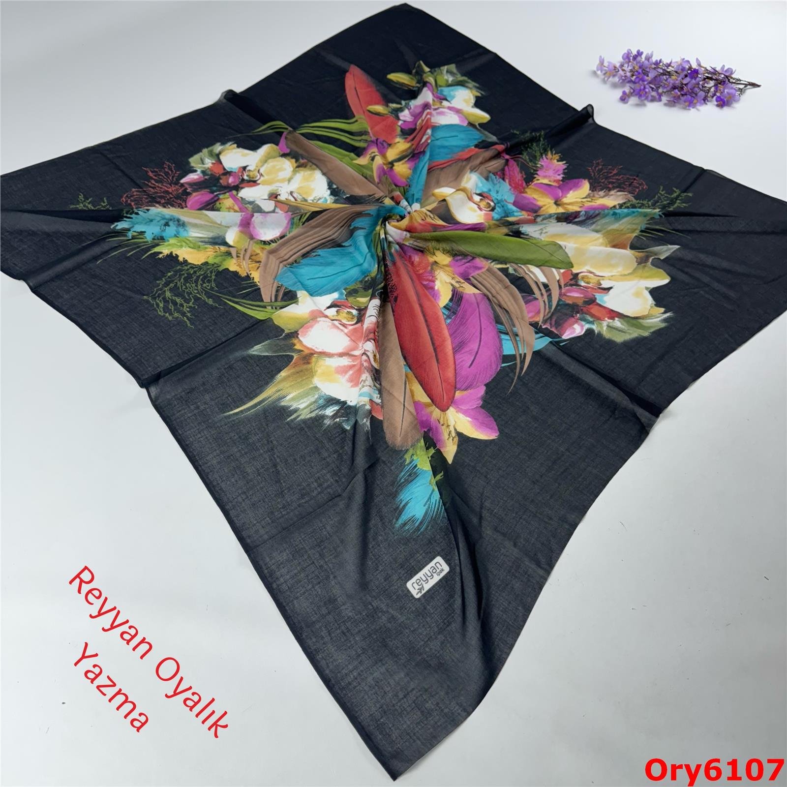 A-331  Reyyan Oyalık Yazma