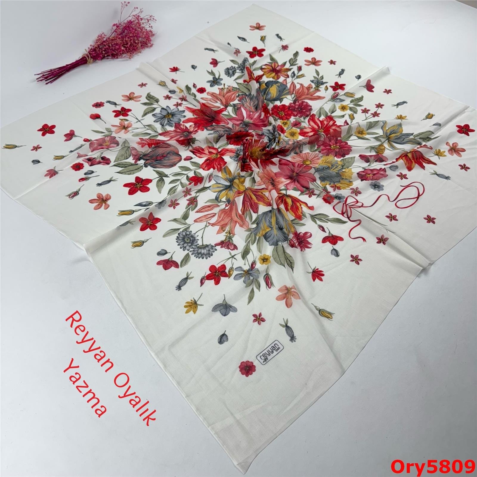 A-065 Reyyan Oyalık Yazma