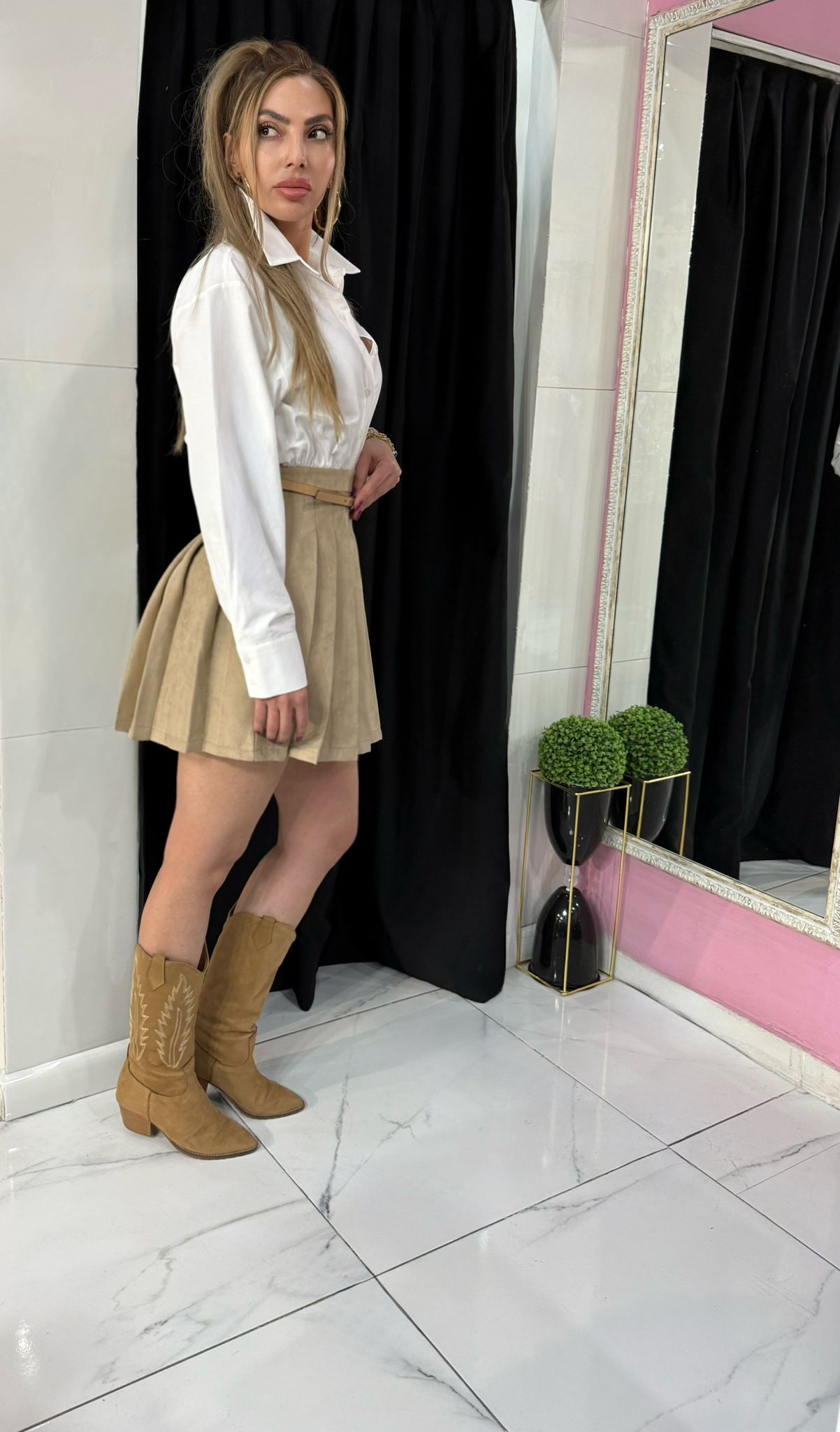 ÜSTÜ GÖMLEK ETEĞİ NUBUK KUMAŞ MİNİ ETEK