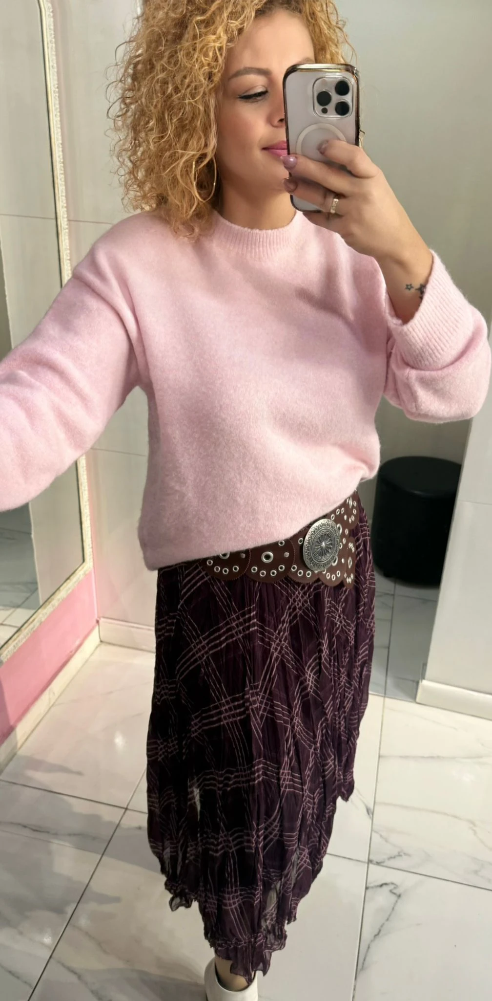 Bisiklet yaka tok ve yumuşak dokulu salaş kazak