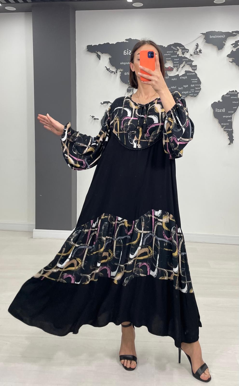 Leopar Desenli Elbise - Siyah - Çiçekli