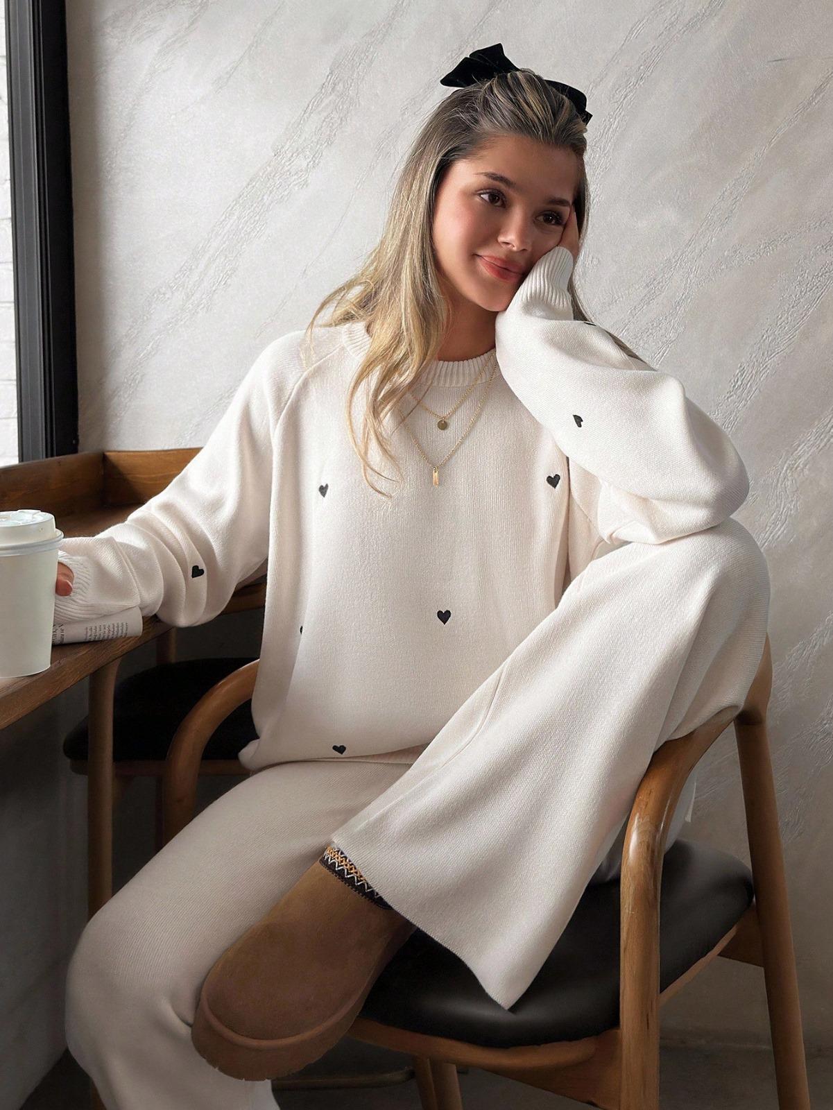 Mini Kalp Desenli Triko Takım