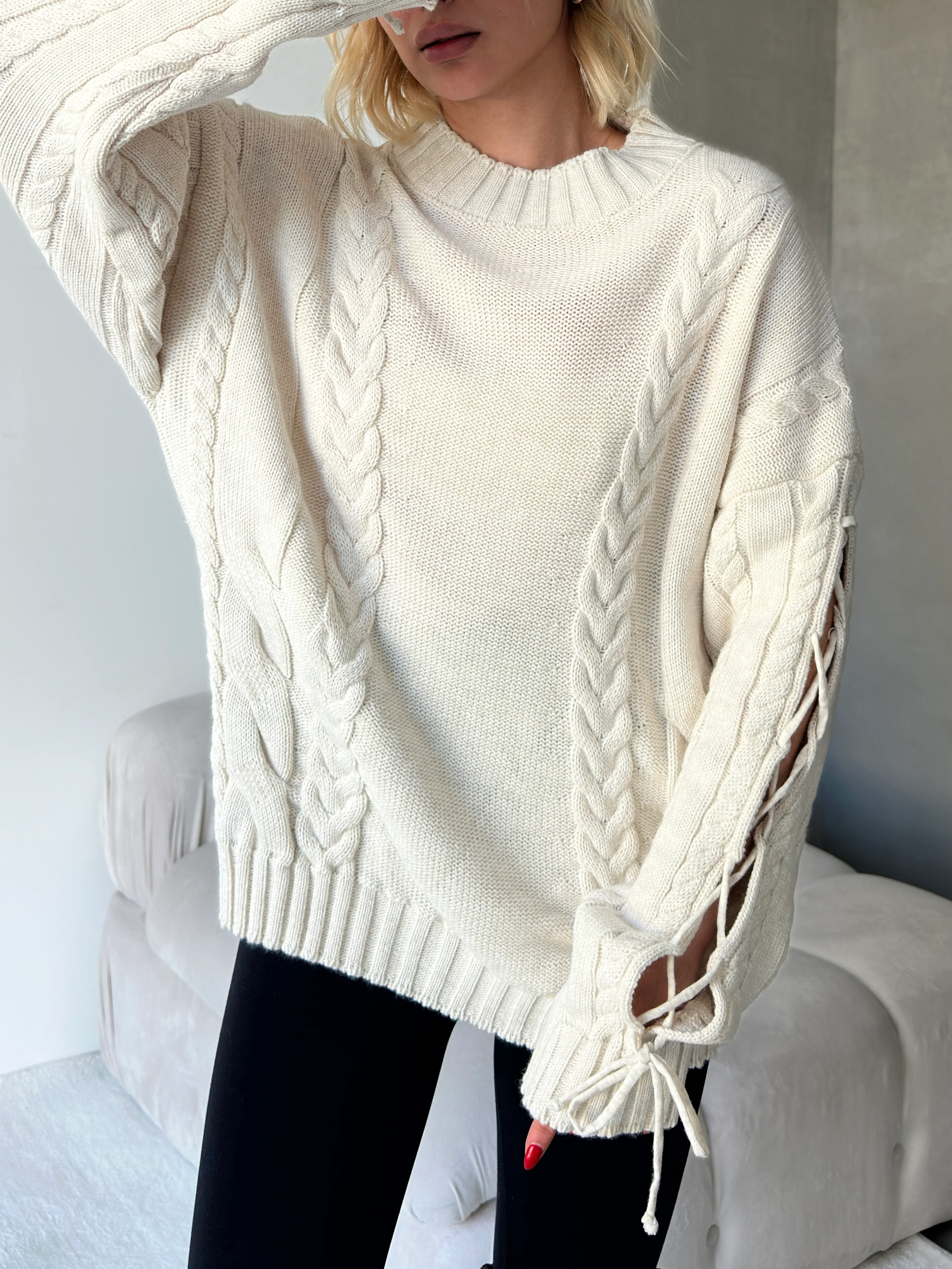 İp Detaylı Desenli Triko Kazak