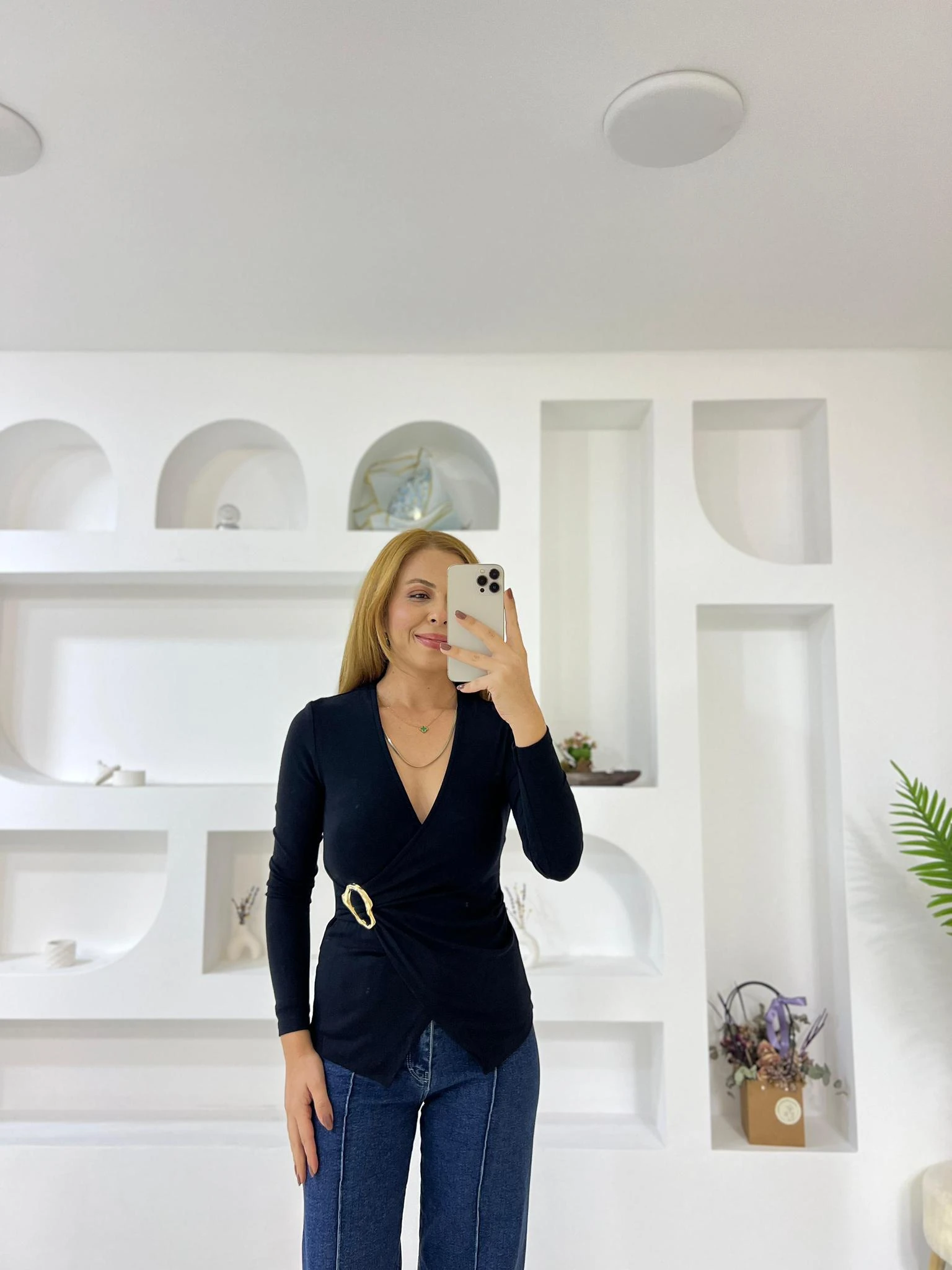 567 BUZİ TOKA DETAYLI MODAL BLUZ