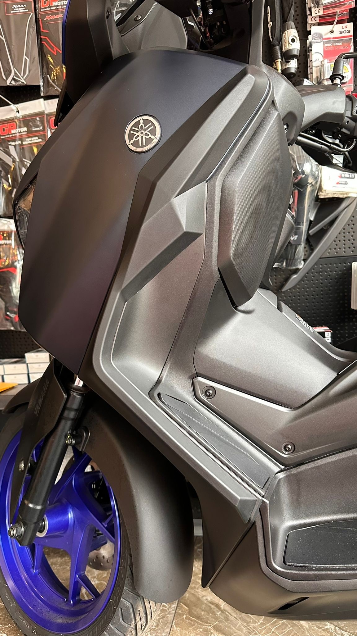 YAMAHA XMAX 2024 ÖN BACAK KORUMA