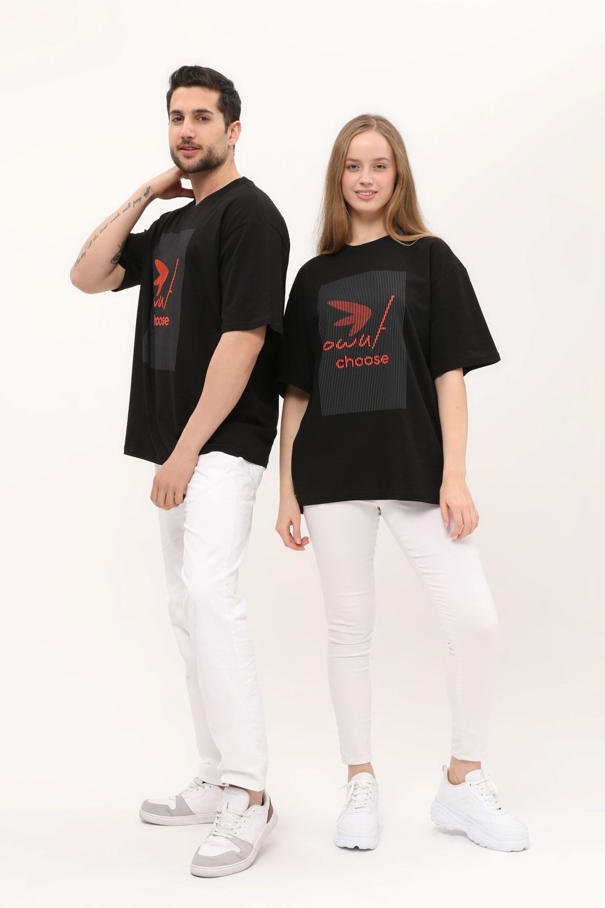 Owut Baskı Detaylı Unisex Siyah T-shirt