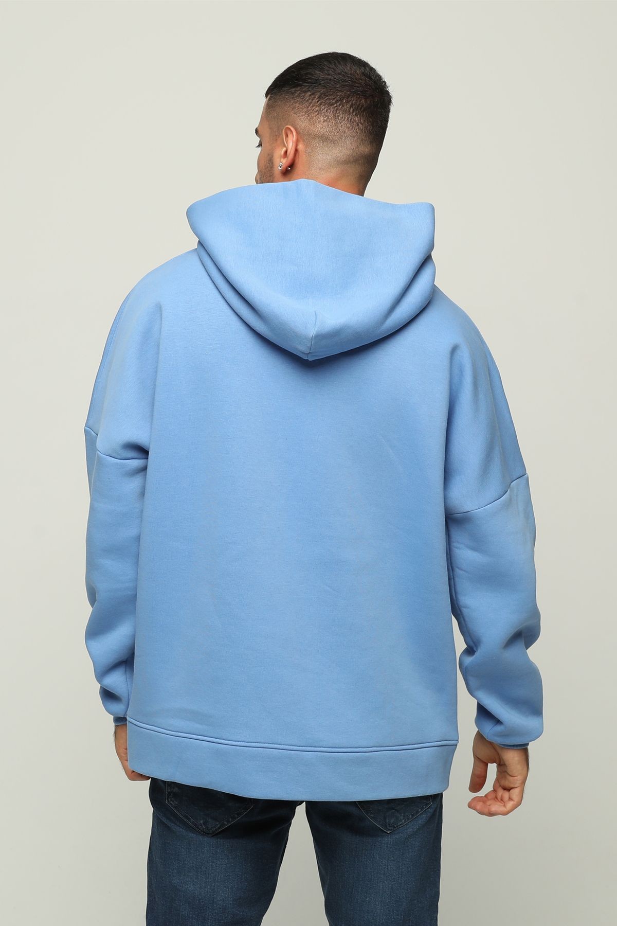 Oversize Fit Kapüşonlu Kanguru Cepli Içi Yumuşak Tüylü Baskılı Sweatshirt