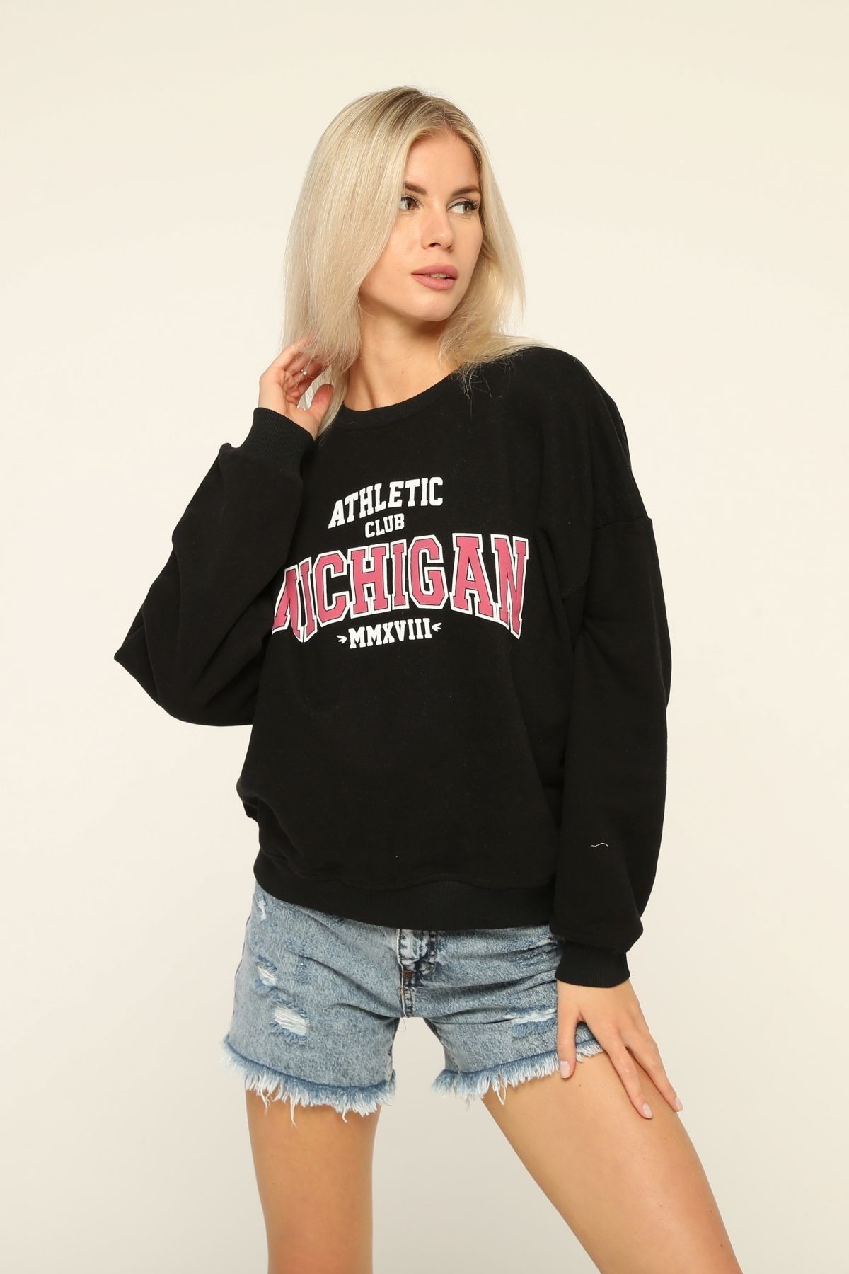 Kadın Lacivert Bisiklet Yaka Baskı Detaylı Sweatshirt