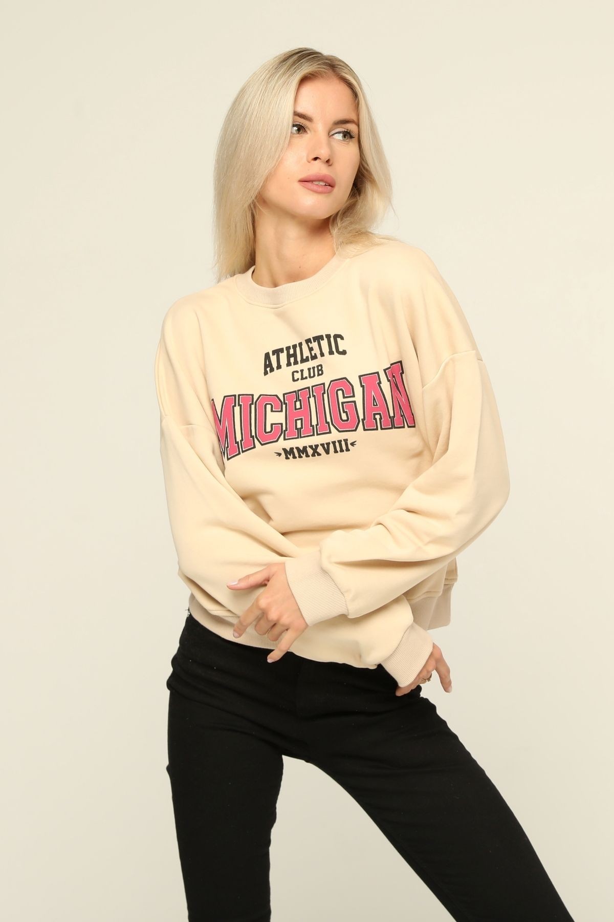 Kadın Bej Bisiklet Yaka Baskı Detaylı Sweatshirt