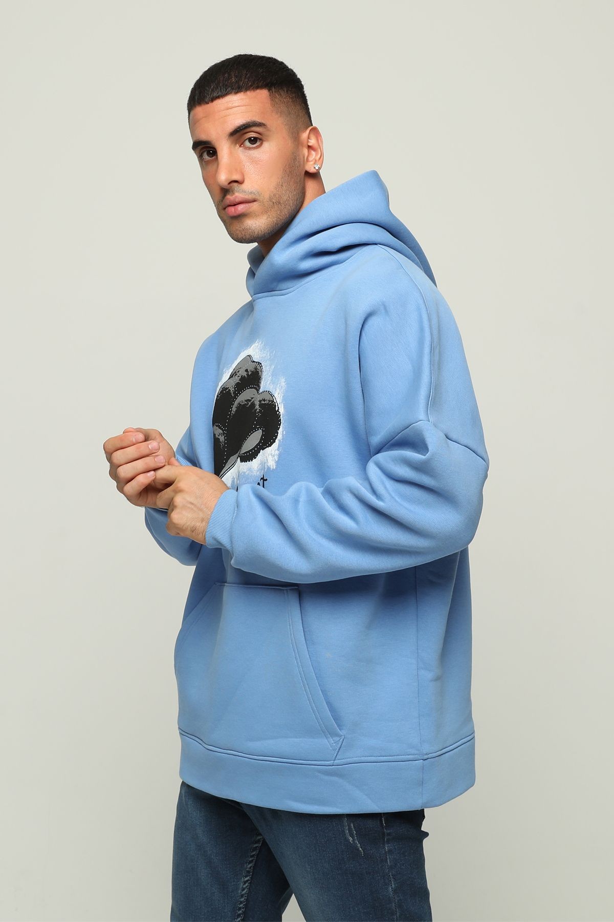 Oversize Fit Kapüşonlu Kanguru Cepli Içi Yumuşak Tüylü Baskılı Sweatshirt