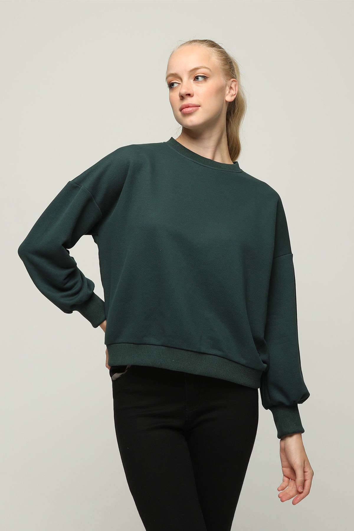 Kadın Regular Fit Bisiklet Yaka Sweatshirt