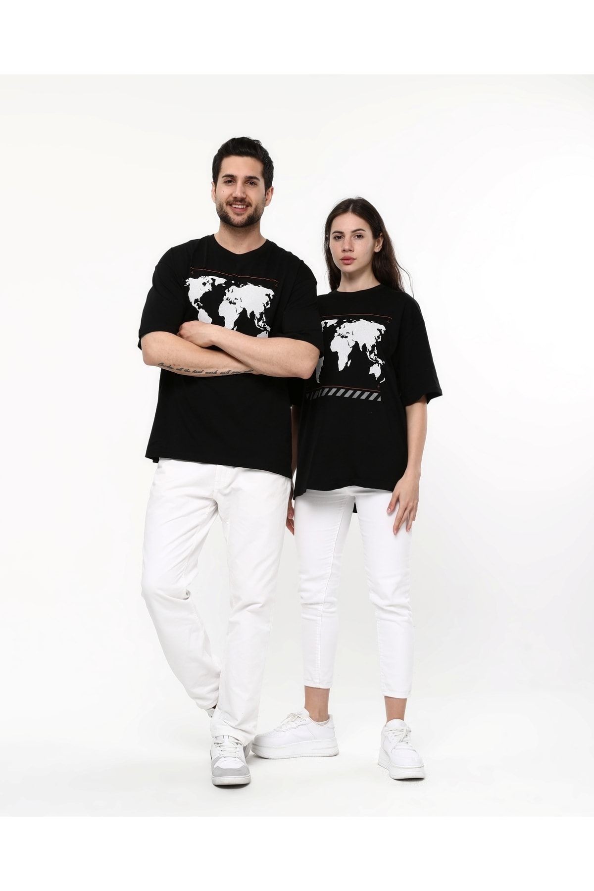 Harita Baskı Detaylı Unisex Siyah T-shirt