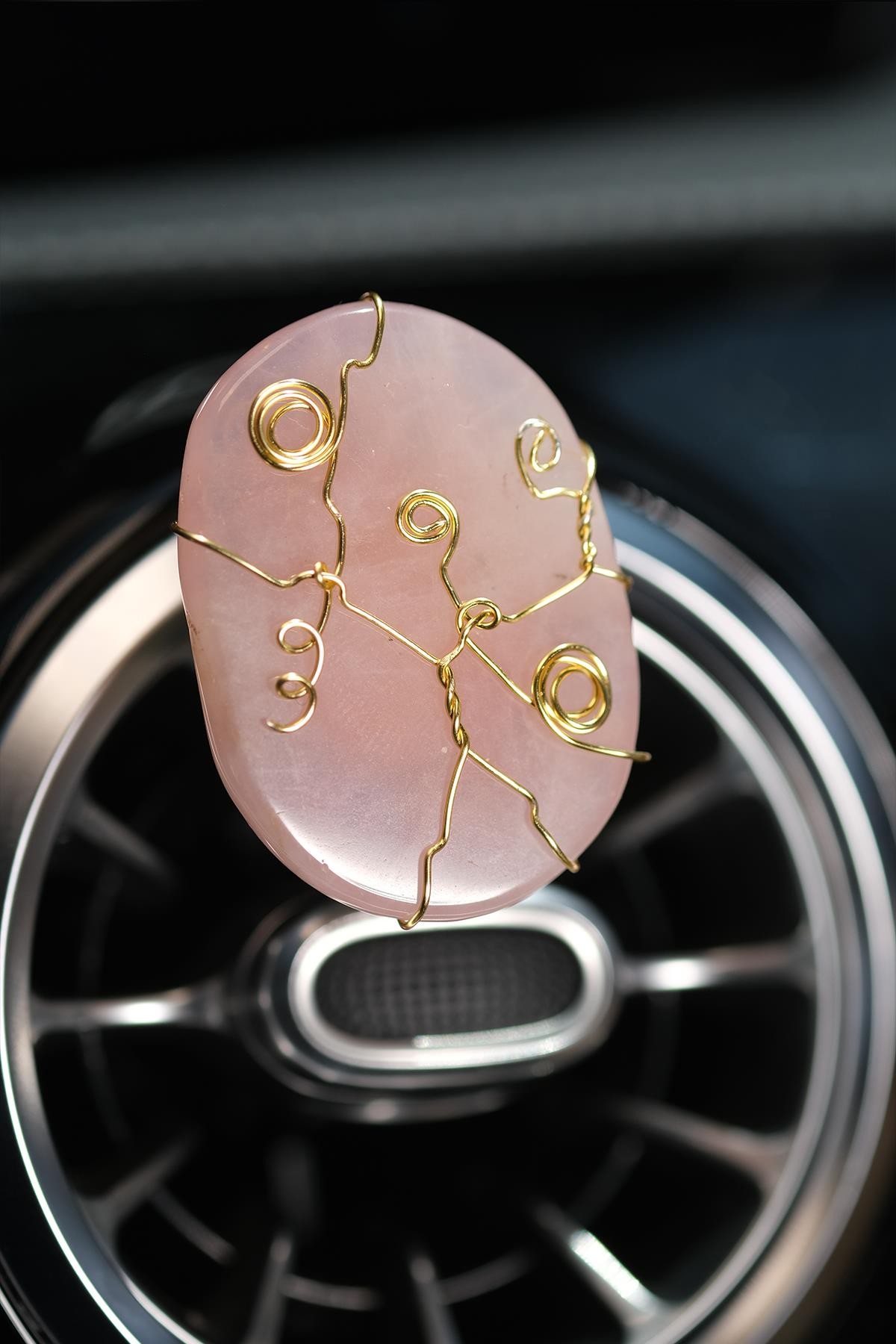 Pembe Kuvars Oval Plaka Doğal Taş Tel Sarmalı Klima Kokusu