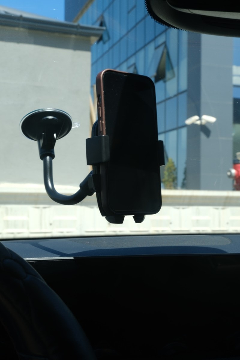 Bey Cama Telefon Tutucu 2026