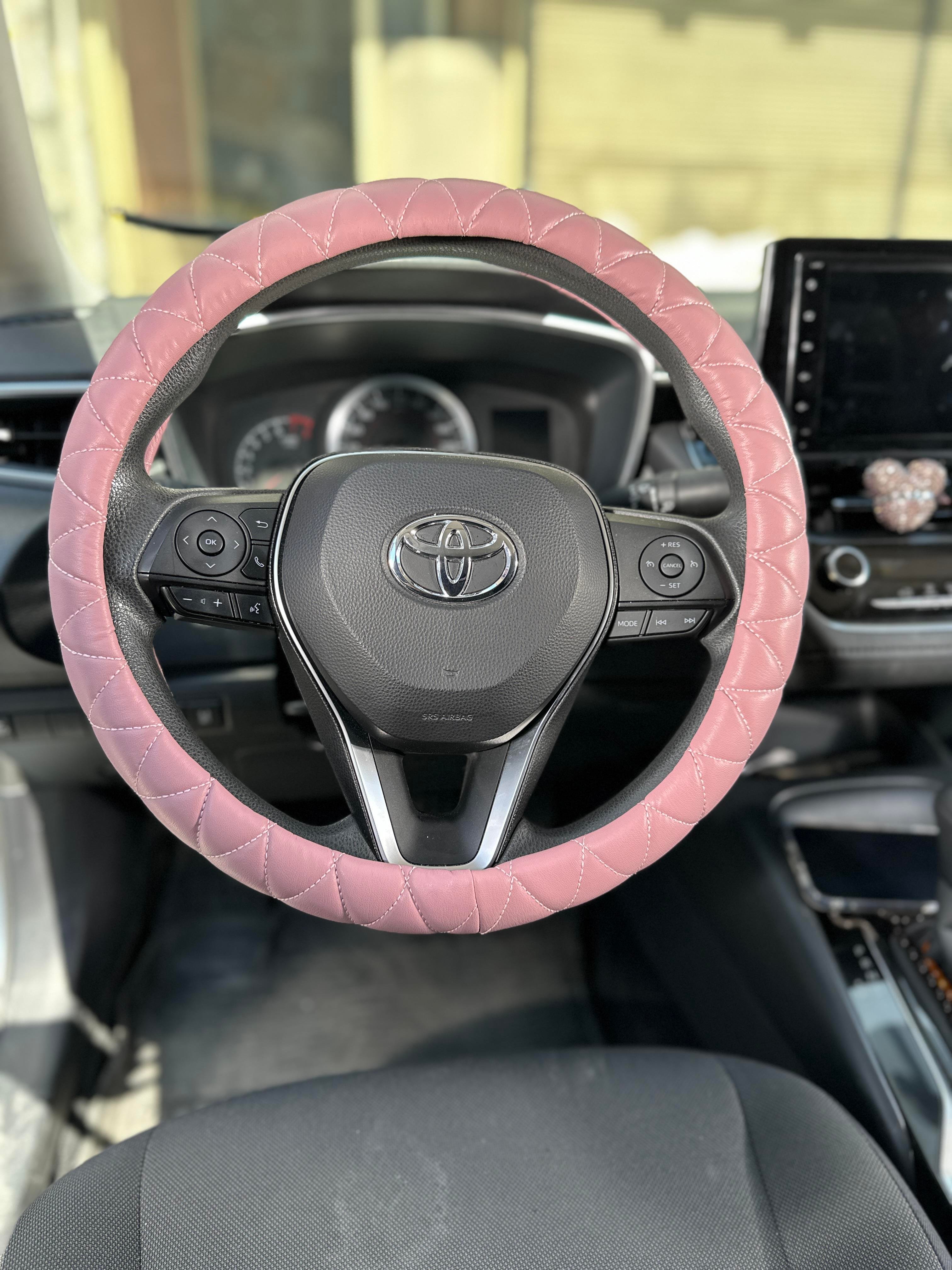 Pembe Deri Kapitone Direksiyon Kılıfı