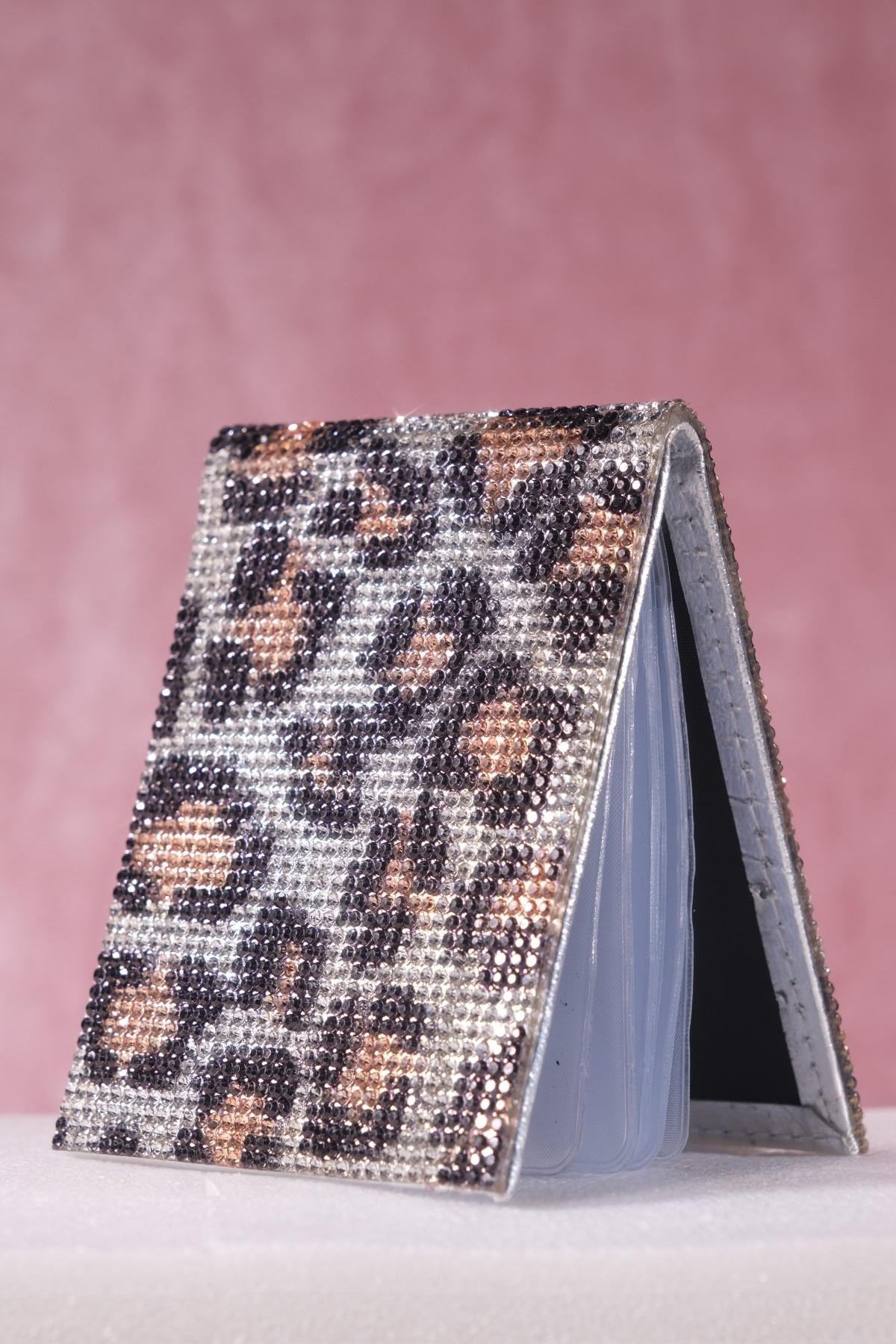 Leopar Taşlı Kartlık
