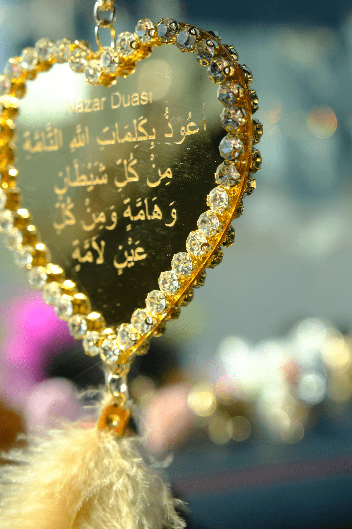 Gold Kazıma Kalp Düşkapanı Dikiz Süsü Tüy Seçenekli 