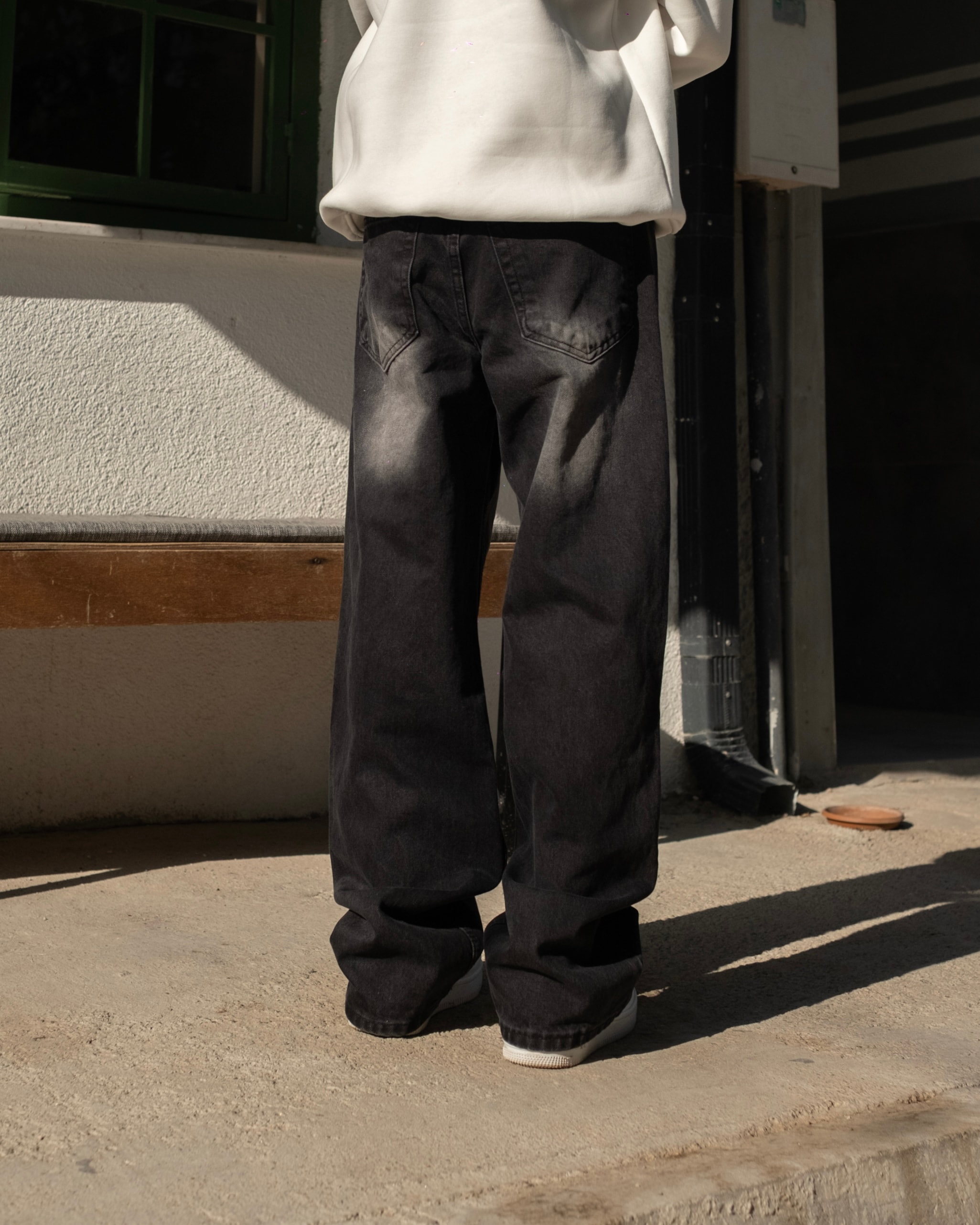 Baggy Jeans With White Wash