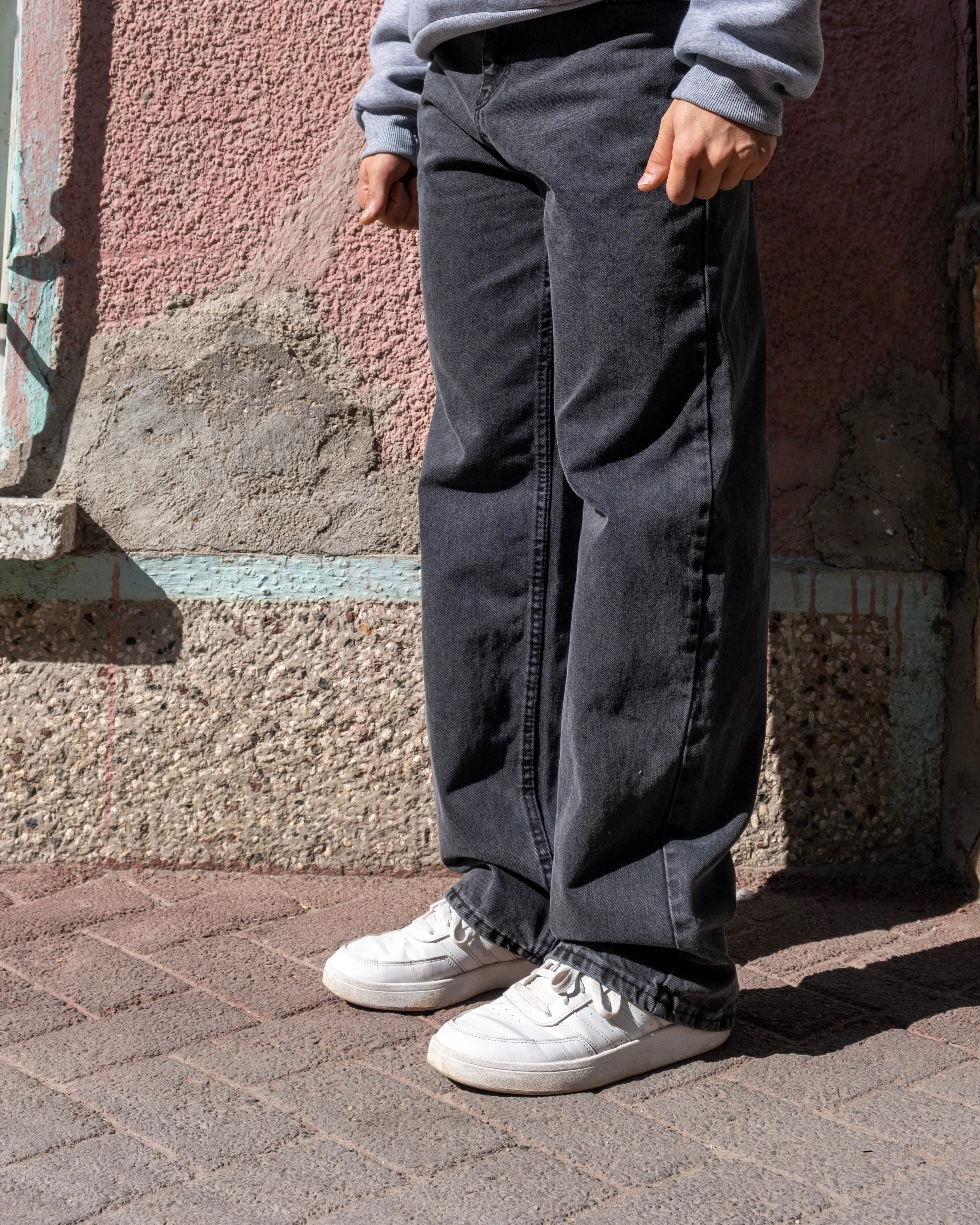 Baggy Jeans in Washed Dark Grey