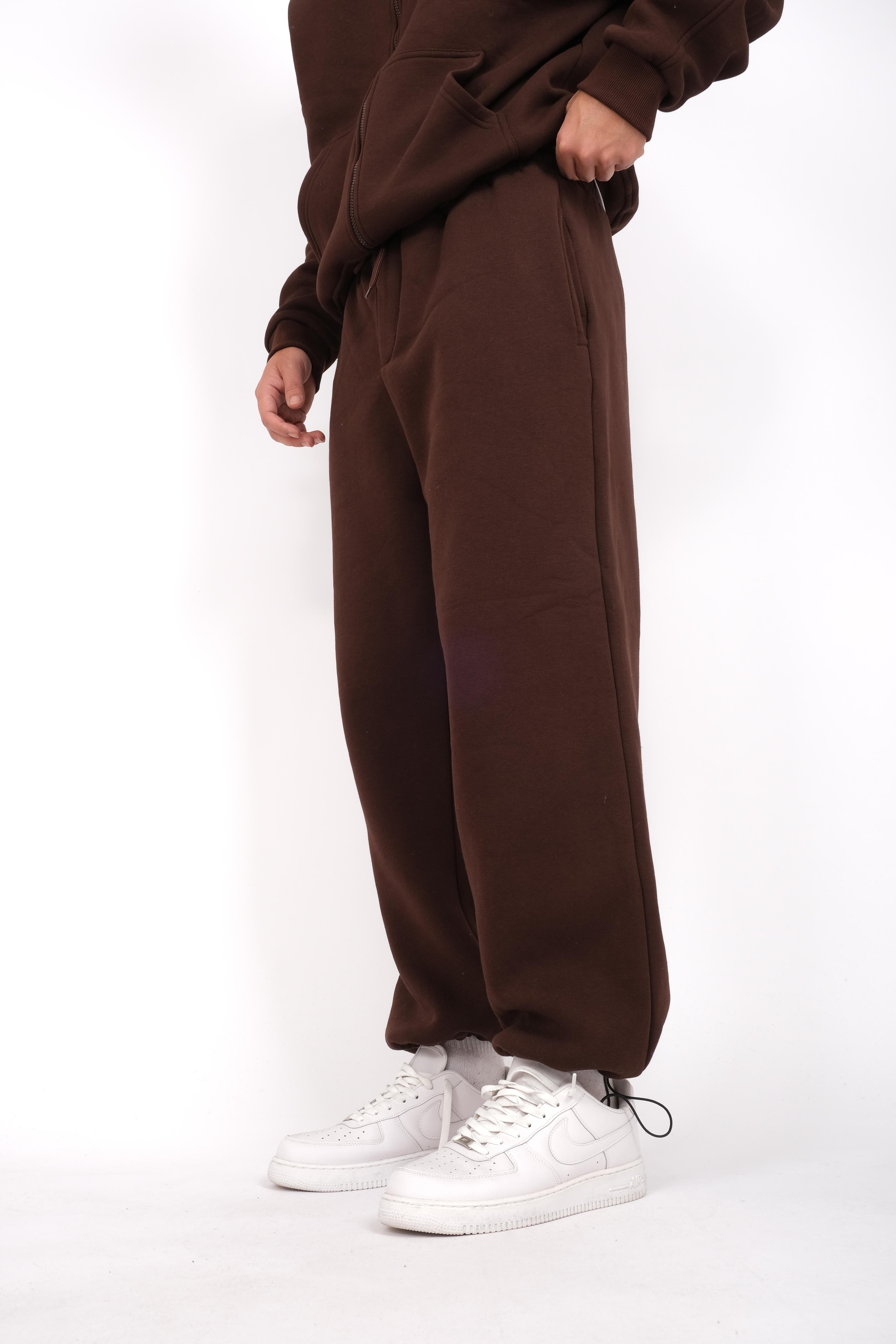 Basic brown baggy sweatpants