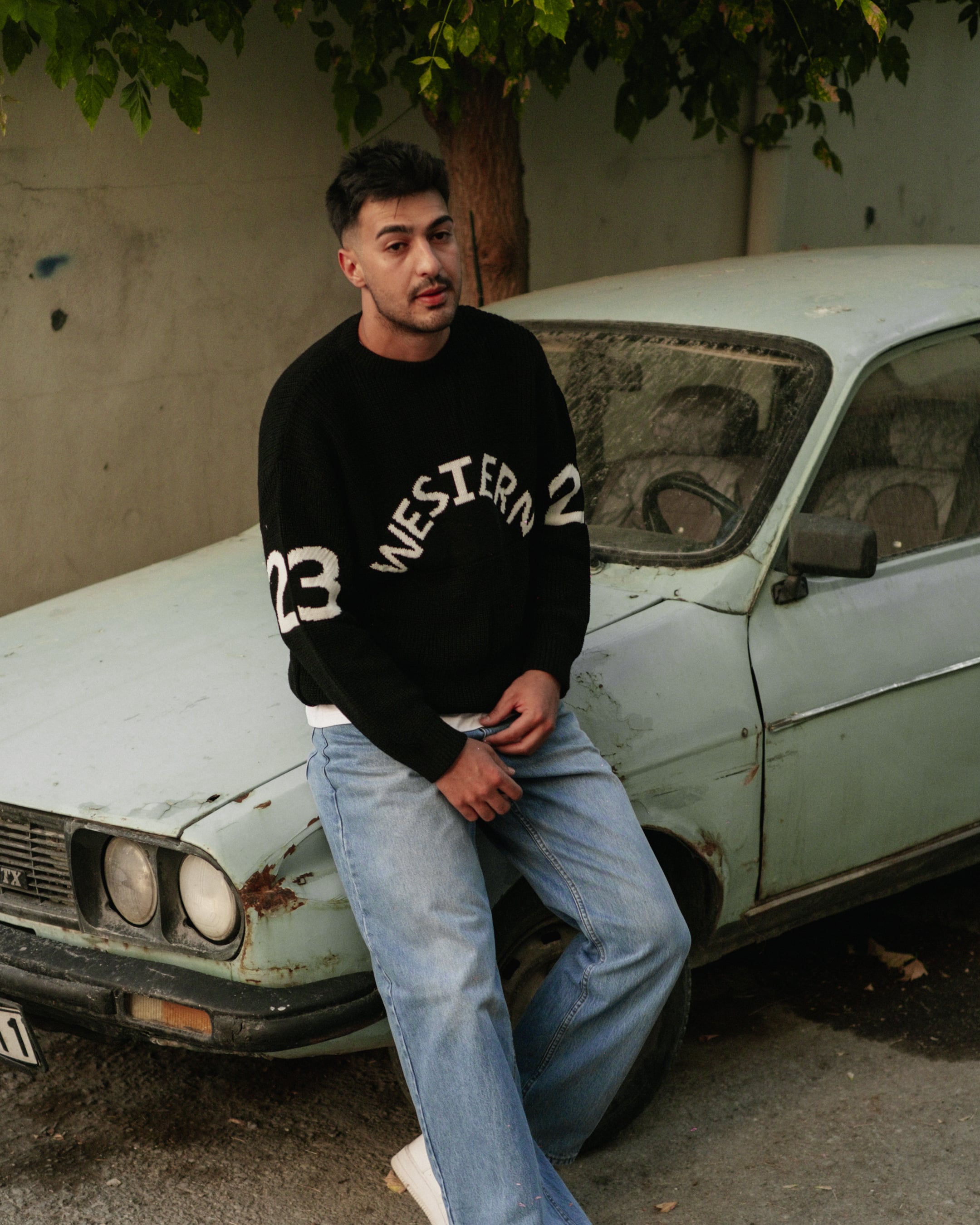 Siyah Western Nakışlı Oversize Triko